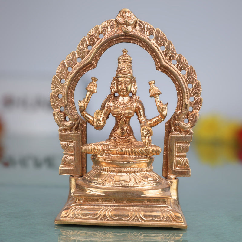 Handcrafted Bronze Panchaloha Lakshmi Idol | Mahalakshmi Murti for Prosperity, Wealth & Home Decor | Ashta Lakshmi, Dhanalakshmi, Gajalakshmi Statue | Traditional South Indian Wax Casting,Gold, 5 Inch, 1 Piece