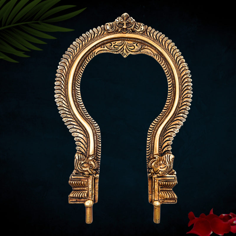Bhunes Brass Prabhavali for Idols Handcrafted – Traditional Temple Arch Backdrop Frame for Murti, Pooja Room, Mandir Decor, Wall Hanging – Kirtimukha Aura Backplate, Gold, 11 Inch, 1 Piece