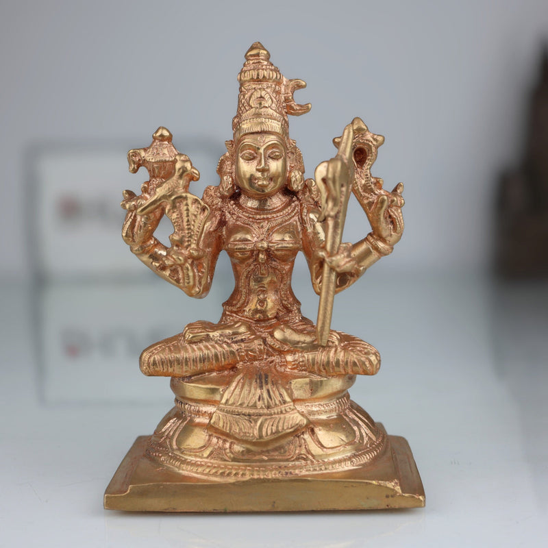 Handcrafted Bronze Kamakshi Amman Idol – Panchaloha Kanchi Kamakshi Devi Statue in Chola Style for Pooja & Temple Decor,Gold, 5.5 Inch, 1 Piece