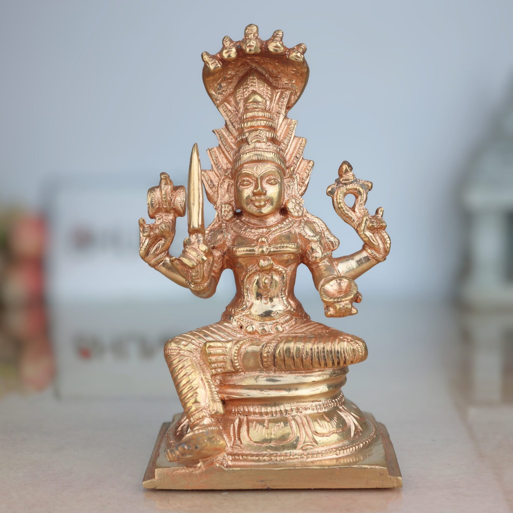 Handcrafted Bronze Mariamman Idol – Samayapuram Karumari Amman | Panchaloha Grama Devata | South Indian Chola Art Sculpture,Gold, 6 Inch, 1 Piece