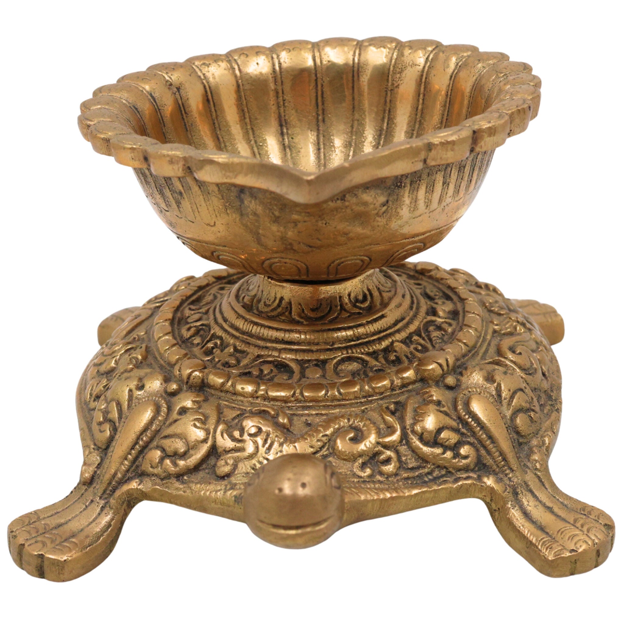Brass Turtle Deepam Kuthu Vilakku, Traditional Pital Diya Lamp for Pooja, Nilavilakku Deepa Jyoti, Gold, 4 Inch, 1 Piece
