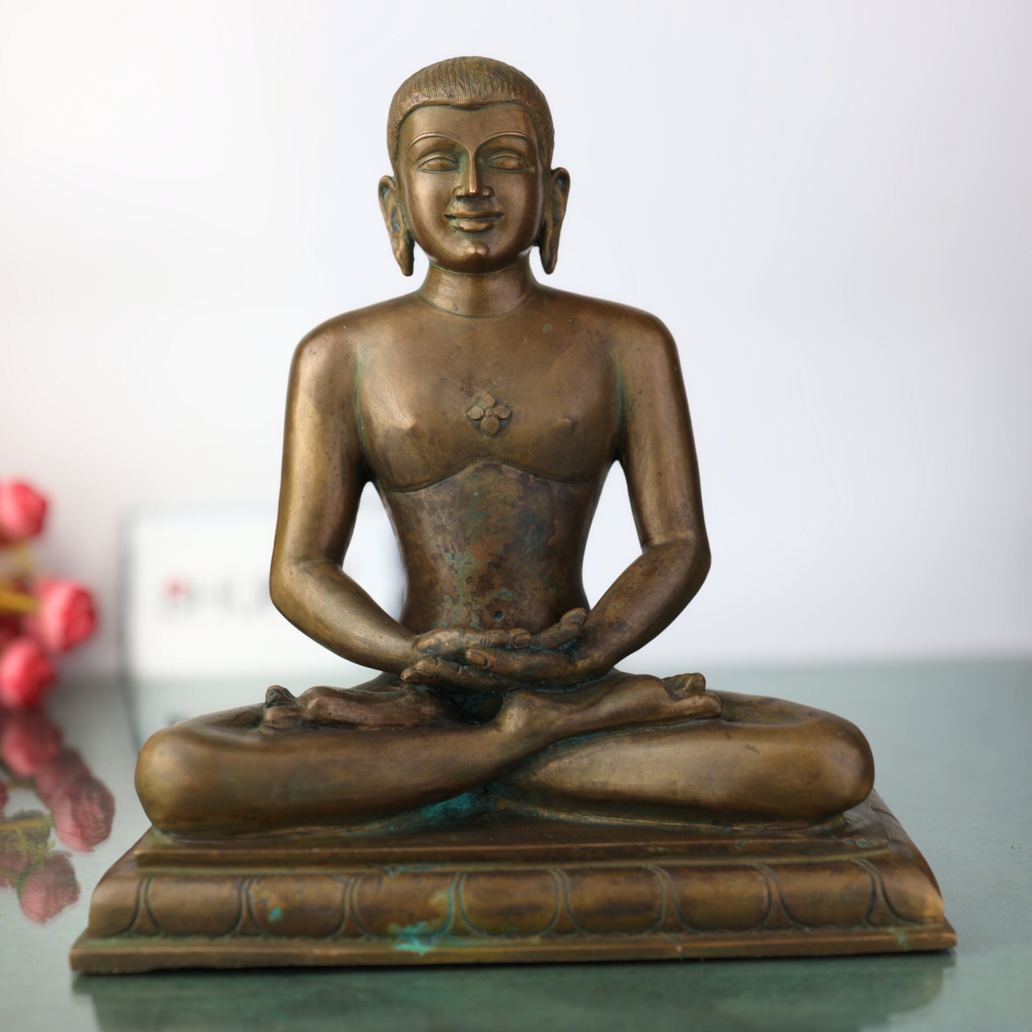 Handcrafted Bronze Panchaloha Mahavira Idol – Vardhamana Swami Jain Tirthankara Statue for Temple & Home Decor,Brown, 12 Inch, 1 Piece