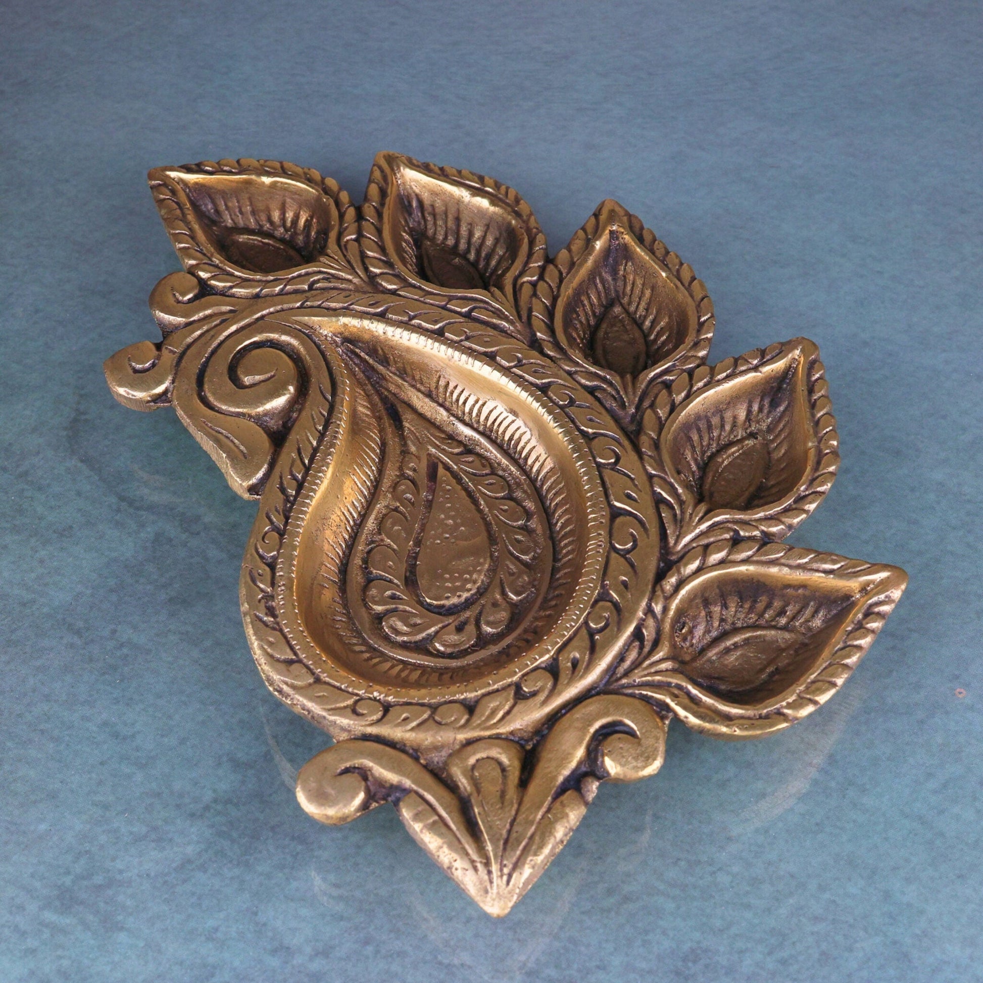 Bhunes Brass Lamps, Diya, Deepa, Lamps, Poja Lamps, Hanging Lamps, Brass Lamps, Deepam,Gold, 1 Inch, 1 Piece