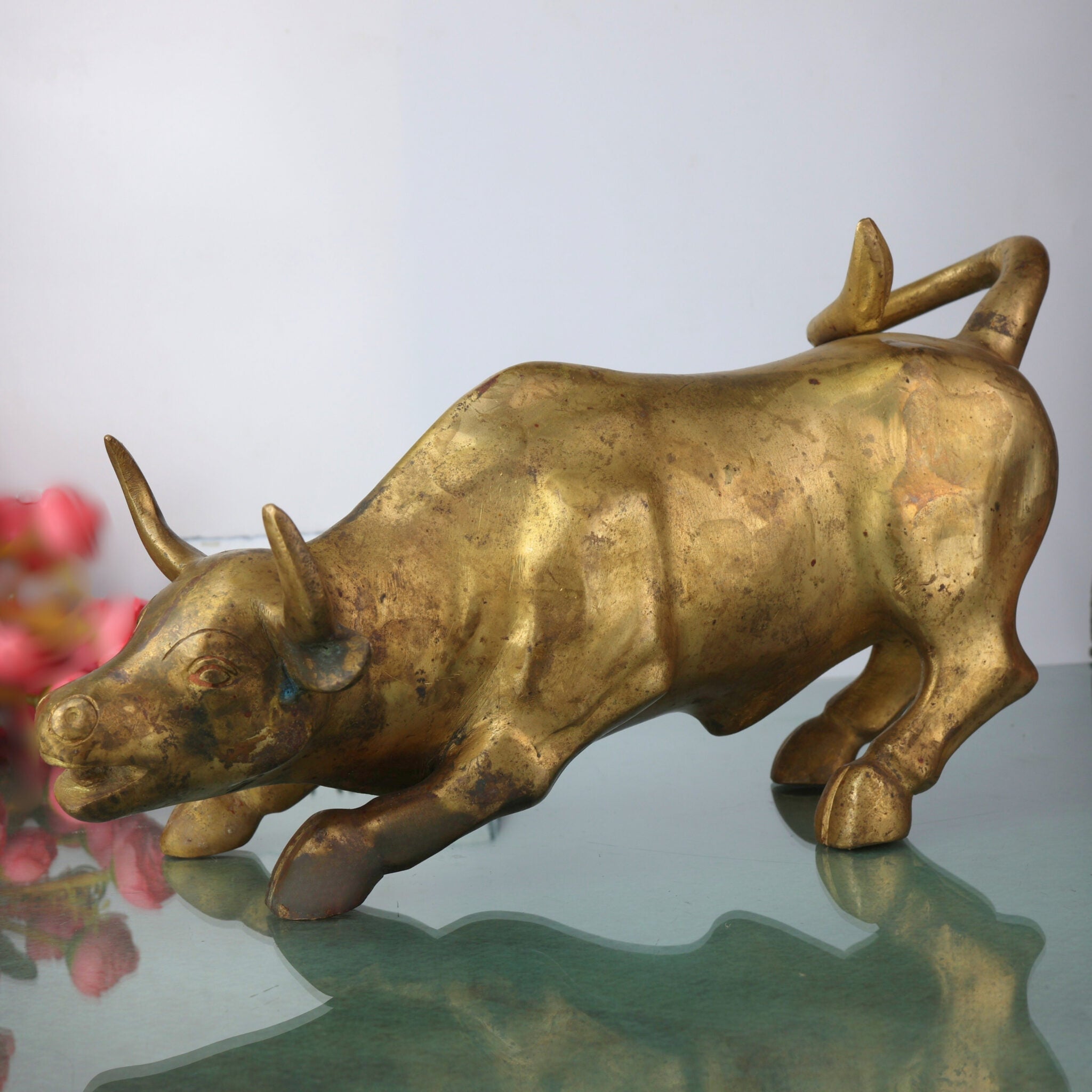 Brass Handmade Nandi Bull Idol – Vrishabha Basava Sculpture for Home, Temple & Office Decor,Gold, 7.5 Inch, 1 Piece