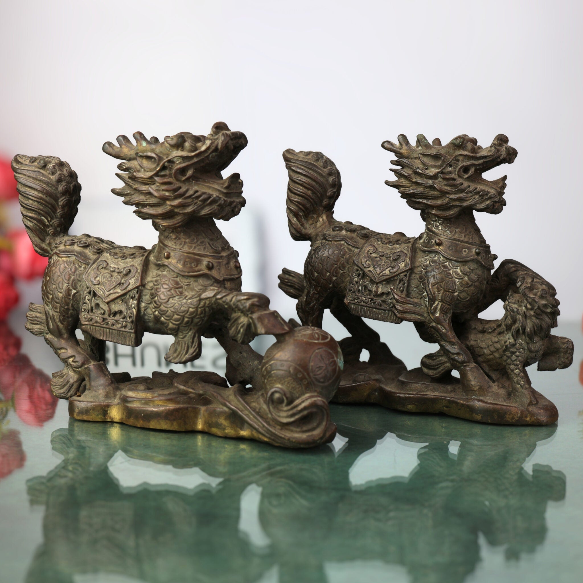 Brass Foo Dog Idol, Fu Lion Statue, Guardian Lion Sculpture, Shishi Feng Shui Temple Lion Figurine for Home, Office & Gift,Black, 5 Inch, 1 Piece