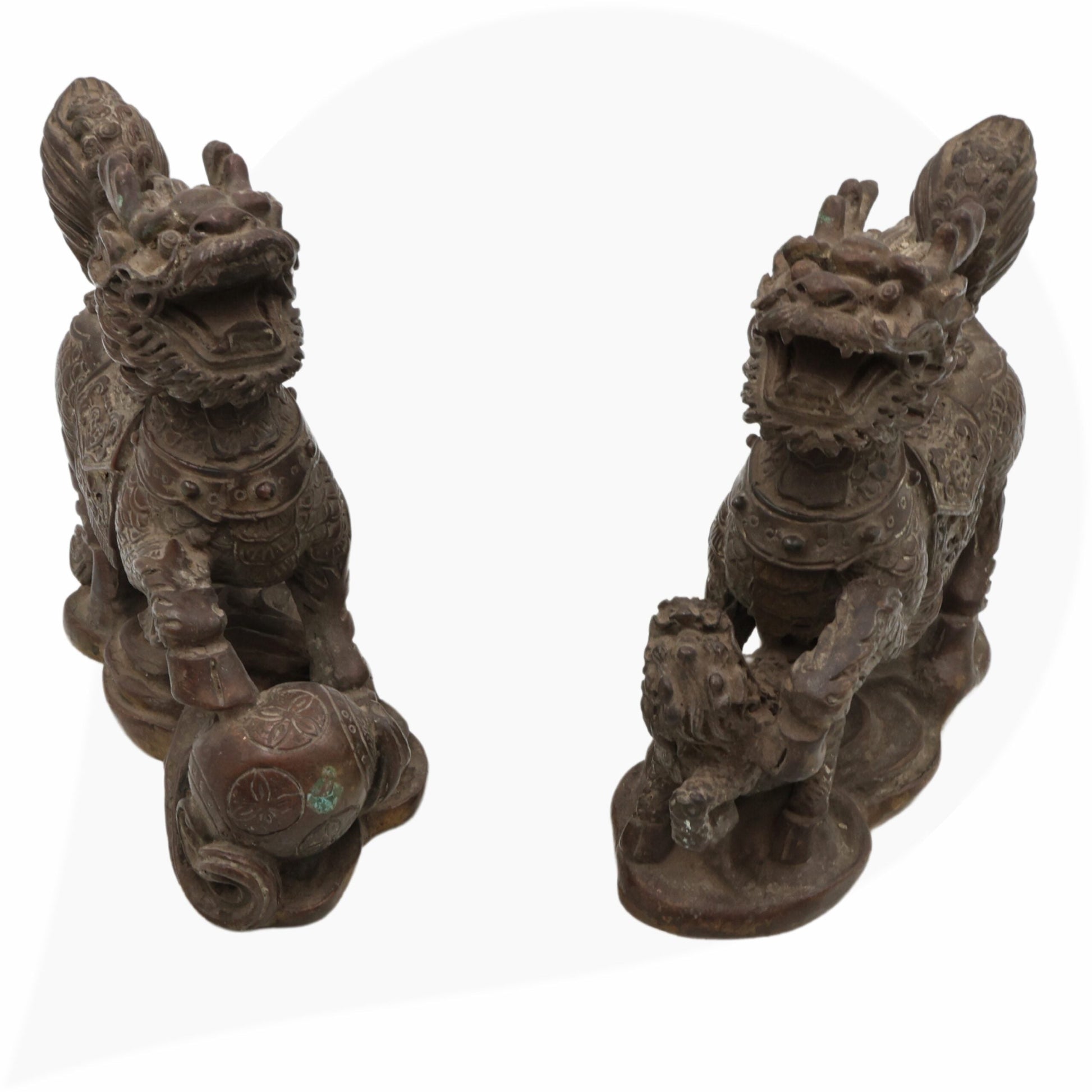 Brass Foo Dog Idol, Fu Lion Statue, Guardian Lion Sculpture, Shishi Feng Shui Temple Lion Figurine for Home, Office & Gift,Black, 5 Inch, 1 Piece