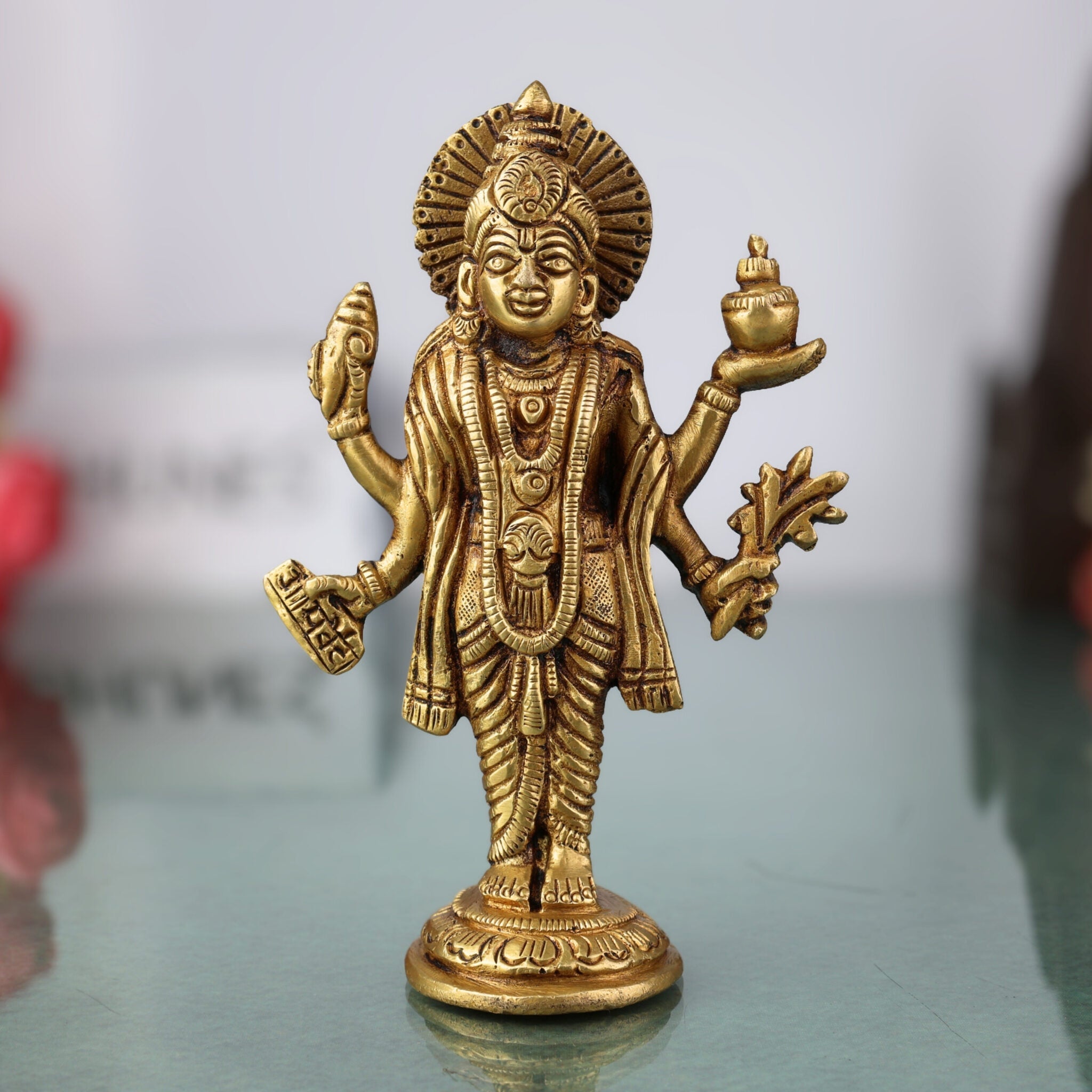 Handcrafted Brass Lord Dhanvantari Idol | Bhagwan Dhanwantari Murti – God of Ayurveda, Healing & Amrit Kalash Statue for Puja, Temple & Home Decor,Gold, 5 Inch, 1 Piece