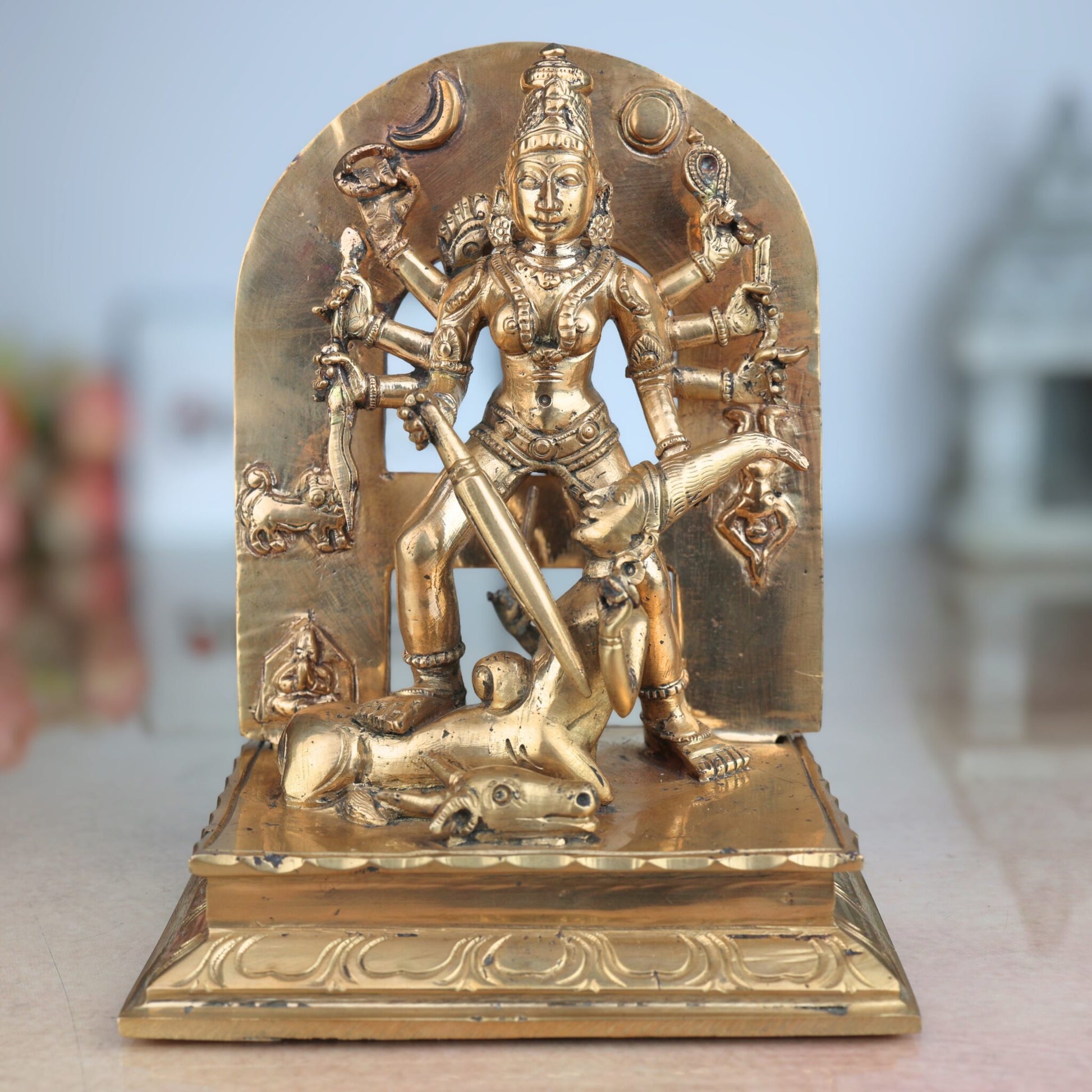 Handcrafted Bronze Mahishasura Mardini Durga Chamundeshwari Idol – Panchaloha Chola Art Goddess Shakti Devi Statue for Home Temple & Gifting,Gold, 6.5 Inch, 1 Piece