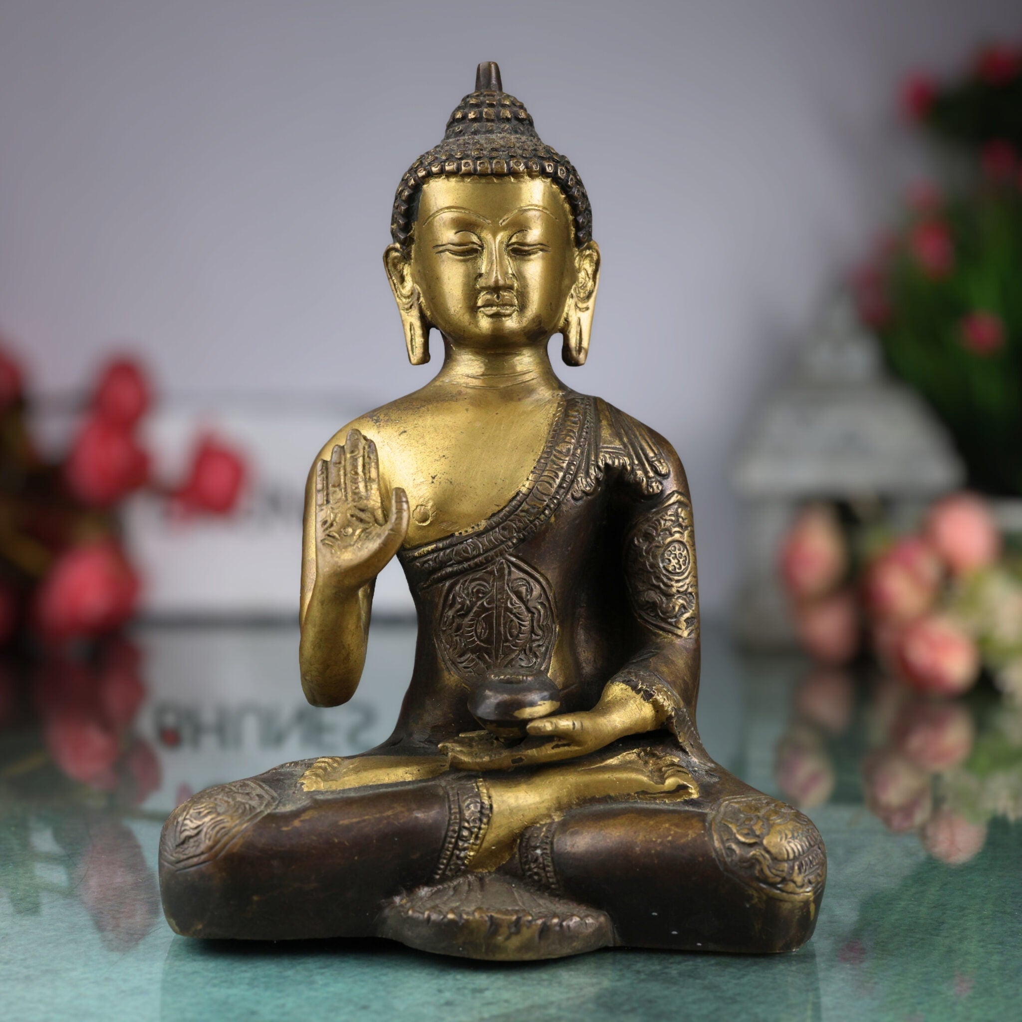 Handcrafted Brass Buddha Idol, Gautama Buddha Murti, Shakyamuni Statue, Meditation Decor, Feng Shui Home Altar, Indian Spiritual Sculpture, Gold, 8.5 Inch, 1 Piece