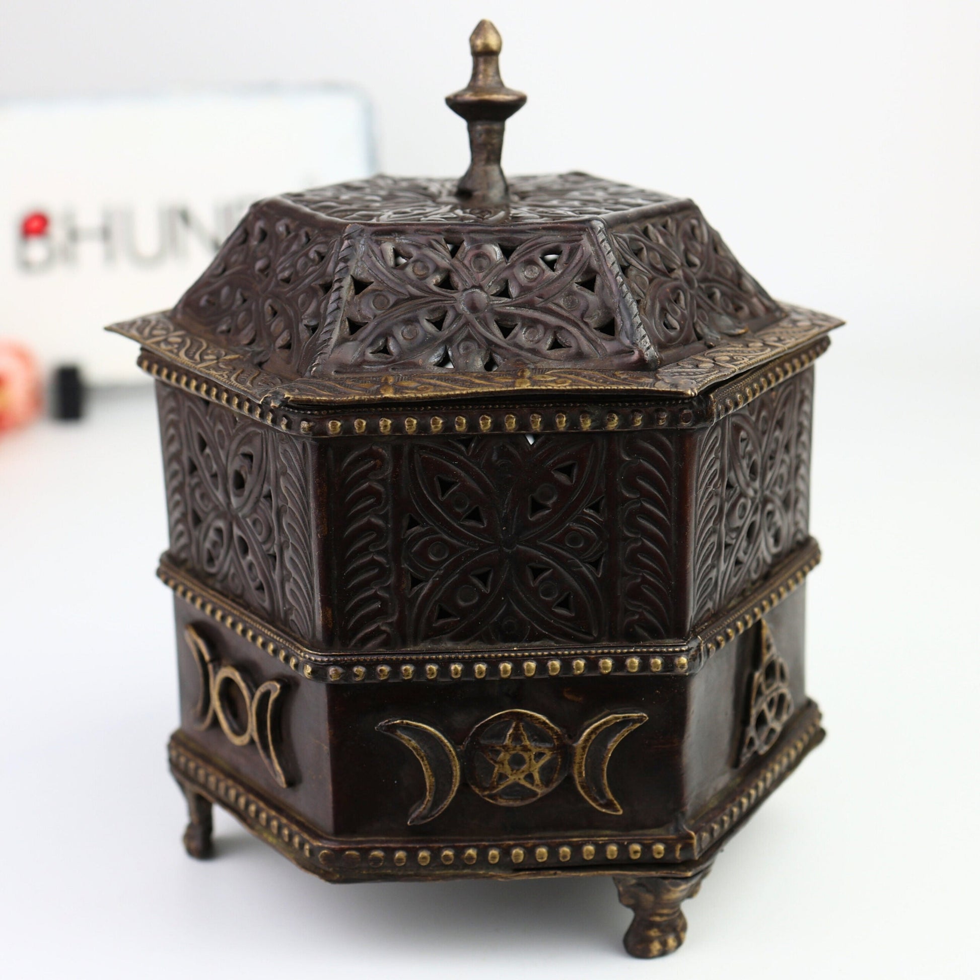Bhunes Brass Incense Burner, Traditional Dhoop Burner & Dhup Dhani For Home, Islamic Incense Offering,Brown, 6.5 Inch, 1 Piece