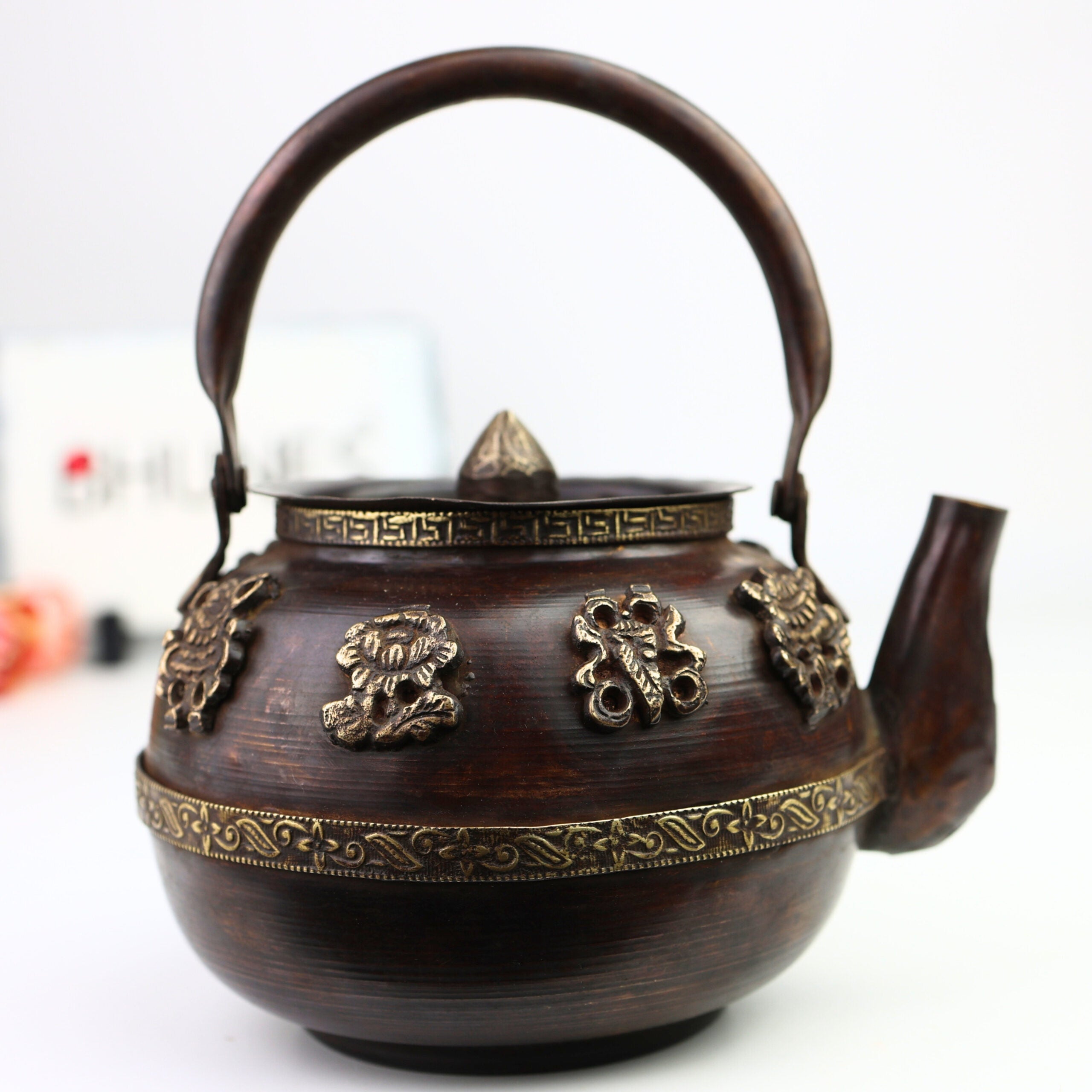 Brass Decorative Kettle 17 cm | Handcrafted Vintage Surahi Style Jug for Home Decor, Table Display & Gifting,Brown, 6.5 Inch, 1 Piece