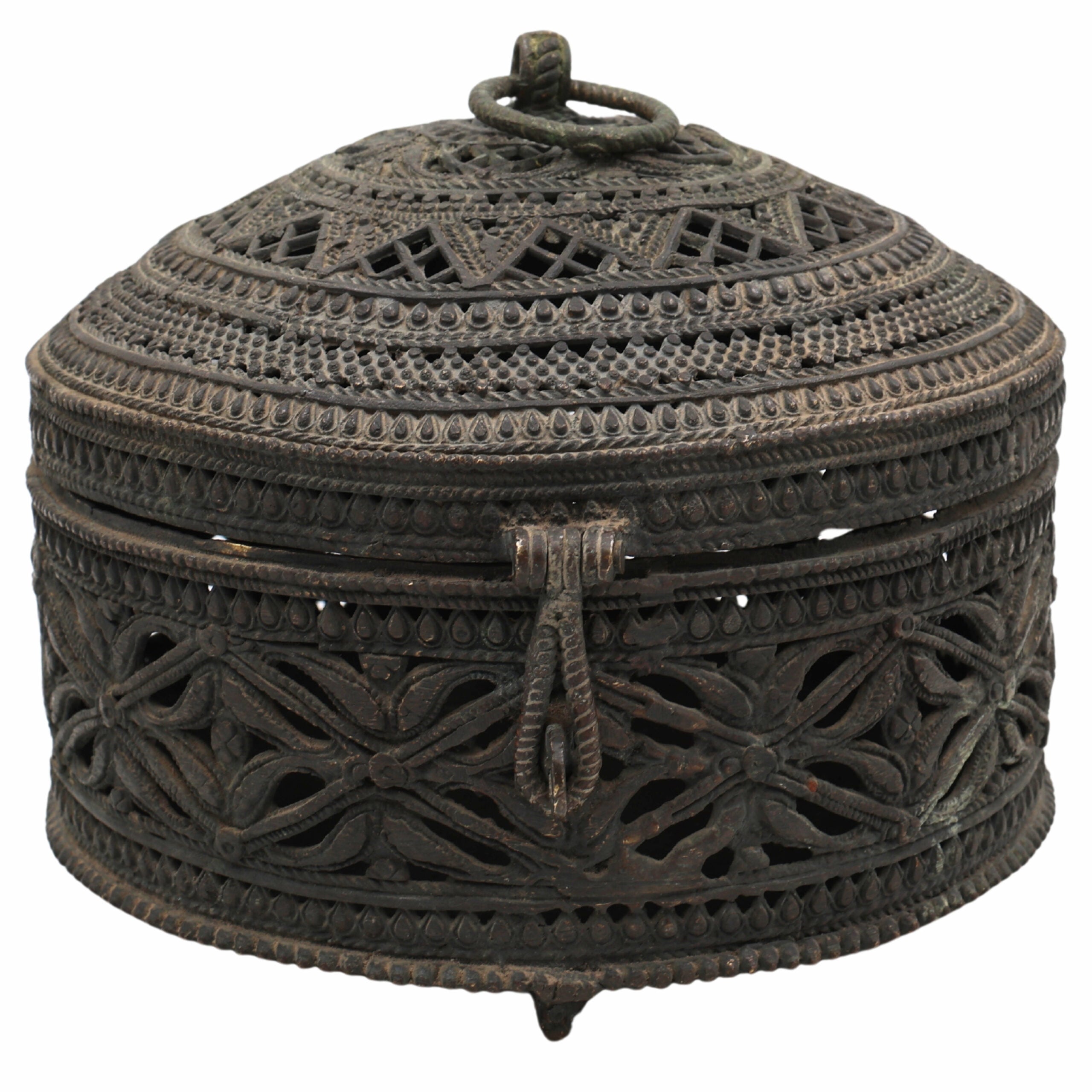 Bhunes Brass Vintage Dogra Box – Handcrafted Bastar Art Antique Storage Box For Home Décor & Collectibles,Brown, 5.5 Inch, 1 Piece