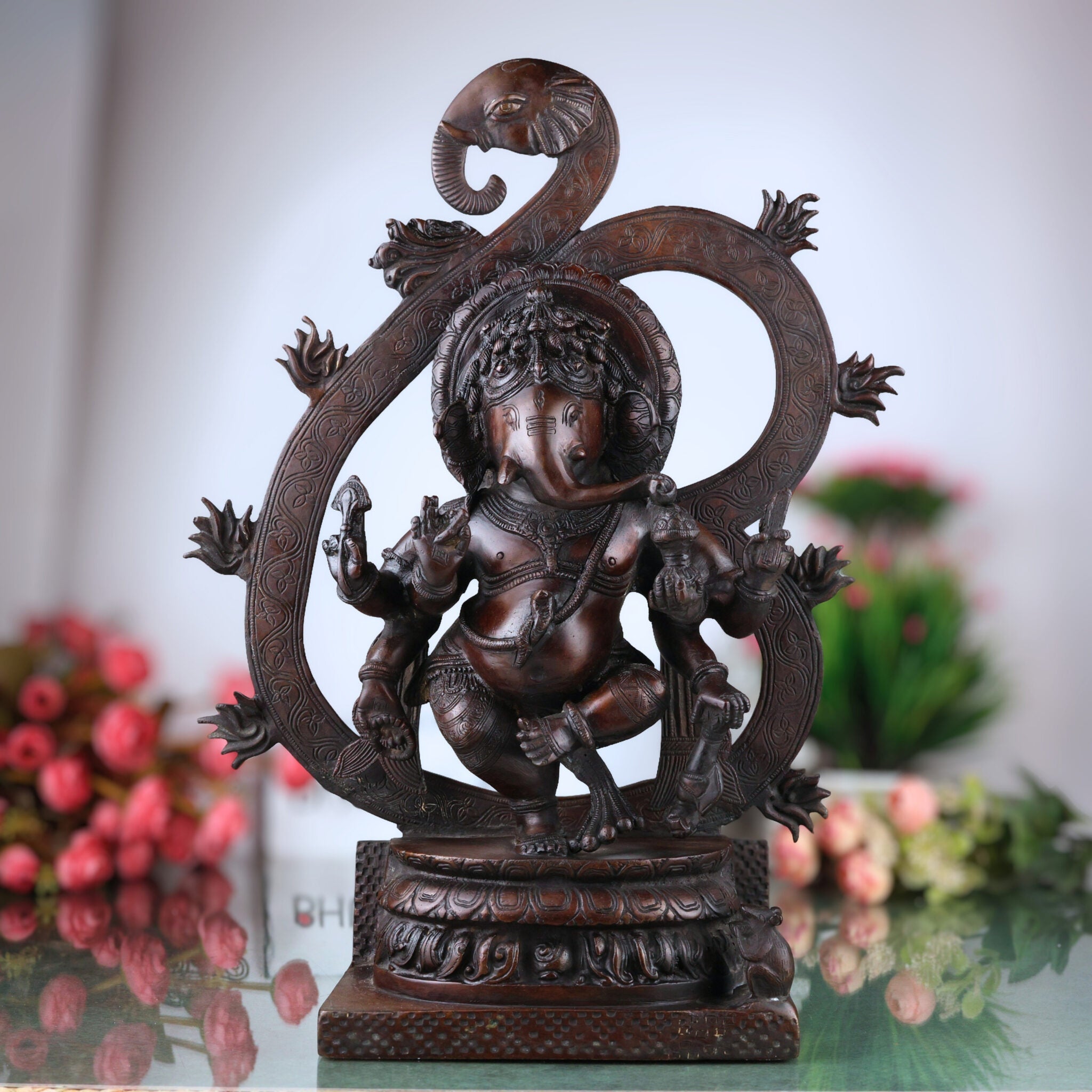 Handcrafted Brass Ganesha Idol | Vinayaka Ganpati Murti | Vighnaharta Ekadanta Pillaiyar Statue for Pooja, Home Decor & Gifting,Brown, 17 Inch, 1 Piece