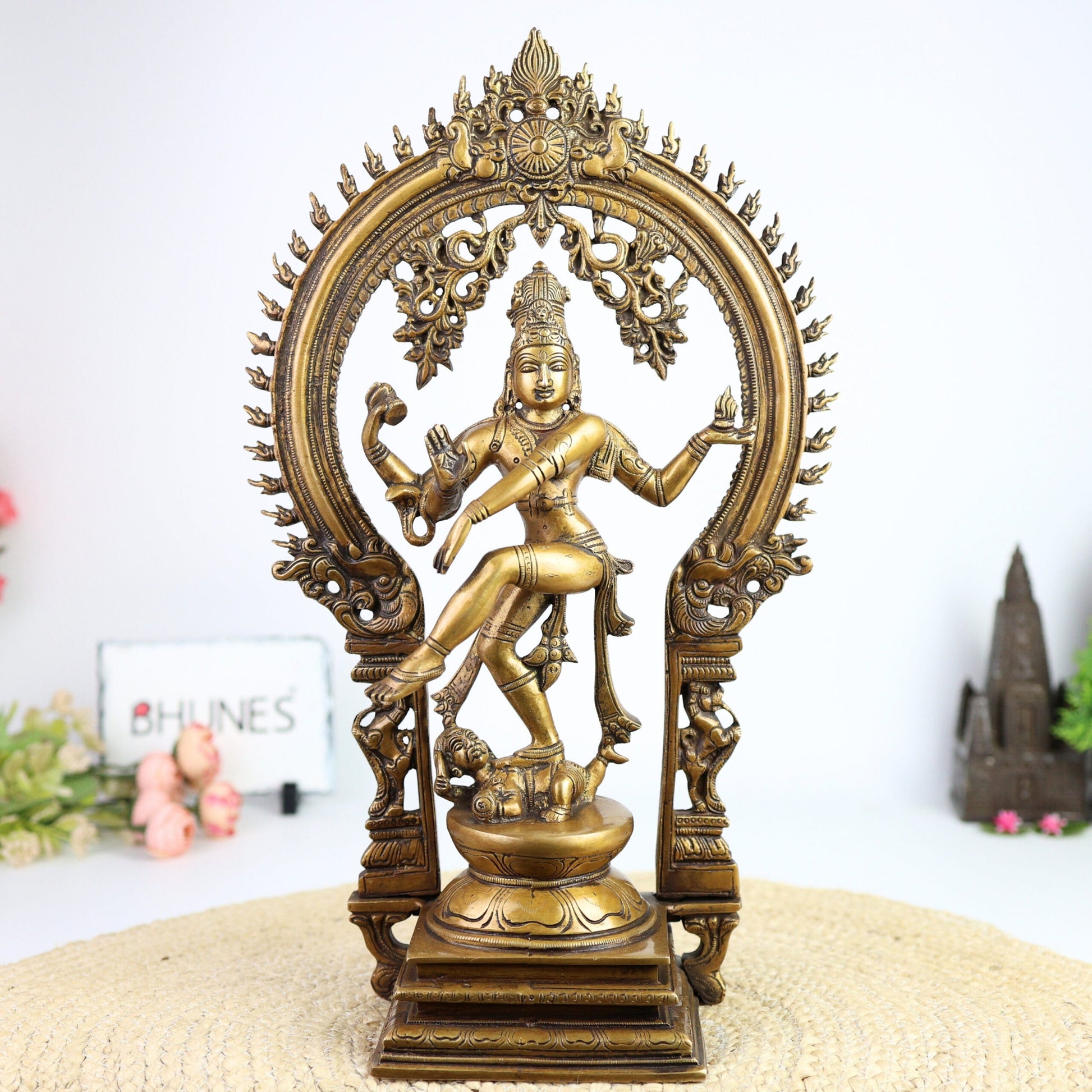 Brass Nataraja Idol | Dancing Shiva | Lord Nataraj Murti | Tandava Shiva Statue | Chidambaram Nataraja for Home Temple & Vastu,Gold, 17.5 Inch, 1 Piece