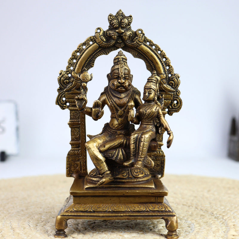 Bhunes Brass Lakshmi Narasimha Idol – Divine Lord Narasimha With Goddess Lakshmi Statue For Protection, Prosperity & Blessings,Gold, 8.5 Inch, 1 Piece
