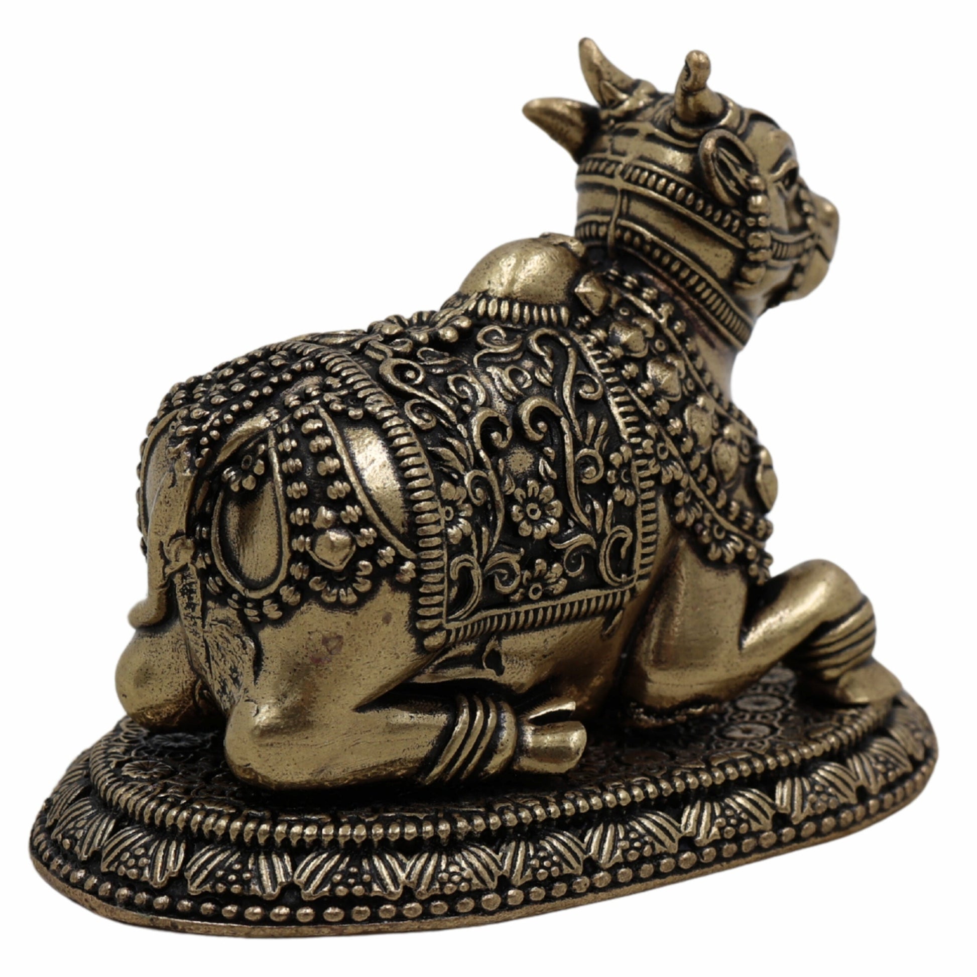Handcrafted Brass Nandi, Nandikeshwara Basava, Shiva Vahana Vrishabha for Puja, Vastu & Home Decor,Gold, 2 Inch, 1 Piece
