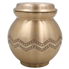 Bhunes Handcrafted Brass Ghee Box, Multi-Purpose Storage Container for Kitchen, Pooja & Spices ,1 Litre, Gold, 5.5 Inch, 1 Piece