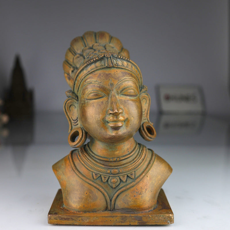 Bronze Handcrafted Panchaloha Gouri Head | South Indian Chola Art Goddess Parvati Face Idol | Traditional Lost Wax Gowri Sculpture, Brown, 7.5 Inch, 1 Piece