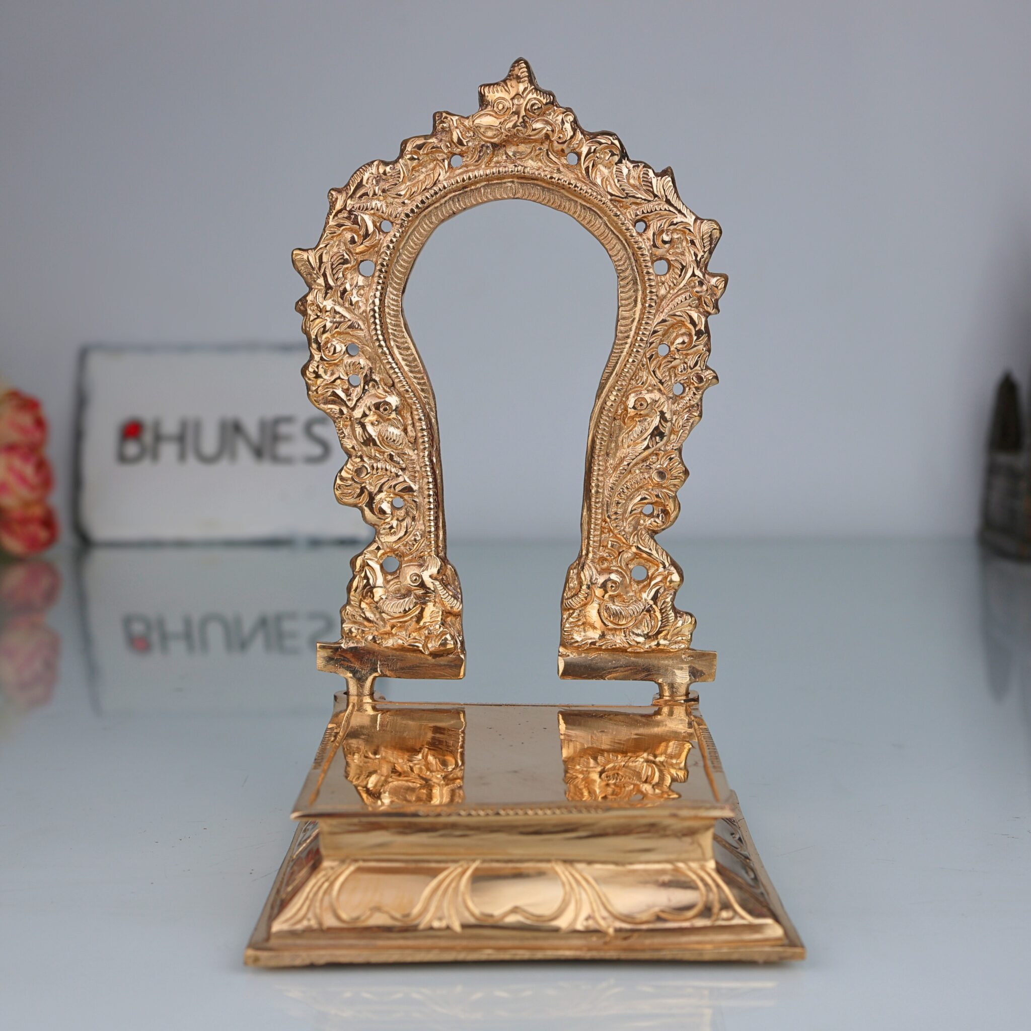 Bronze Prabhavali Peetam for Idols, Panchaloha Tiruvachi Thiruvatchi, Kanchu Prabhavali Stand, Traditional South Indian Temple Aura Backdrop Frame, Gold, 7 Inch, 1 Piece