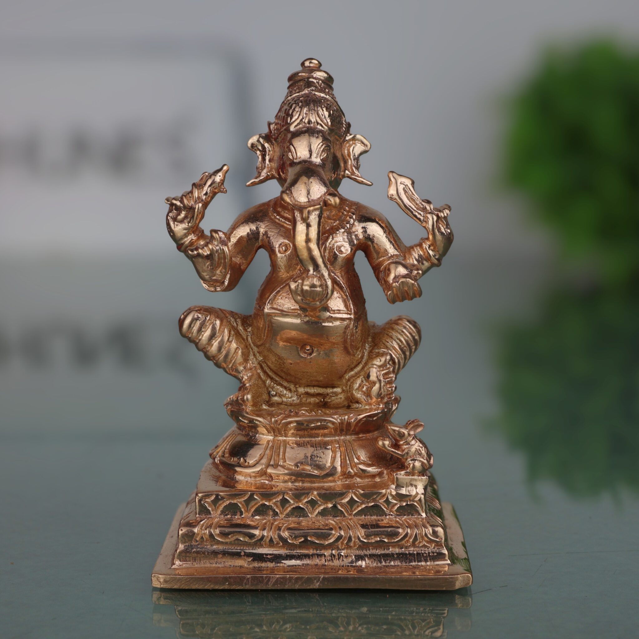 Bronze Panchaloha Ganesha Idol, Handmade Chola Art Vinayaka Ganpati Murti, Vighneshwara, Pillaiyar, Siddhivinayak Temple Sculpture, Gold, 3 Inch, 1 Piece