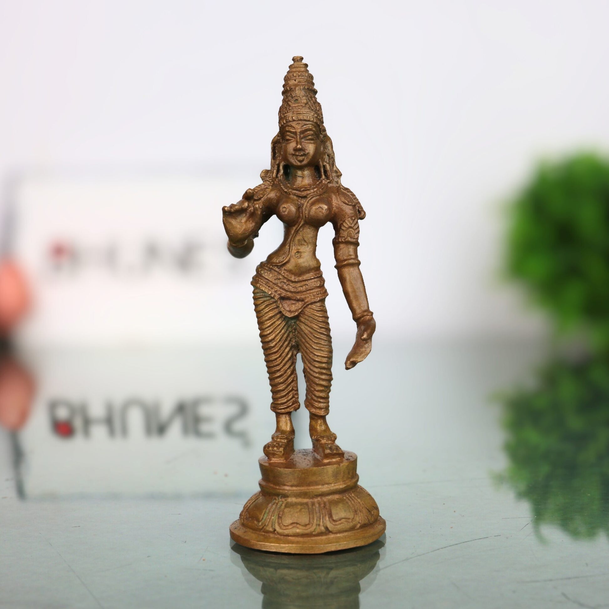 Bronze Handmade Parvati Idol | Panchaloha Uma Gauri Mahadevi Statue | Chola Art Shakti Sculpture for Home & Temple, Gold, 4 Inch, 1 Piece