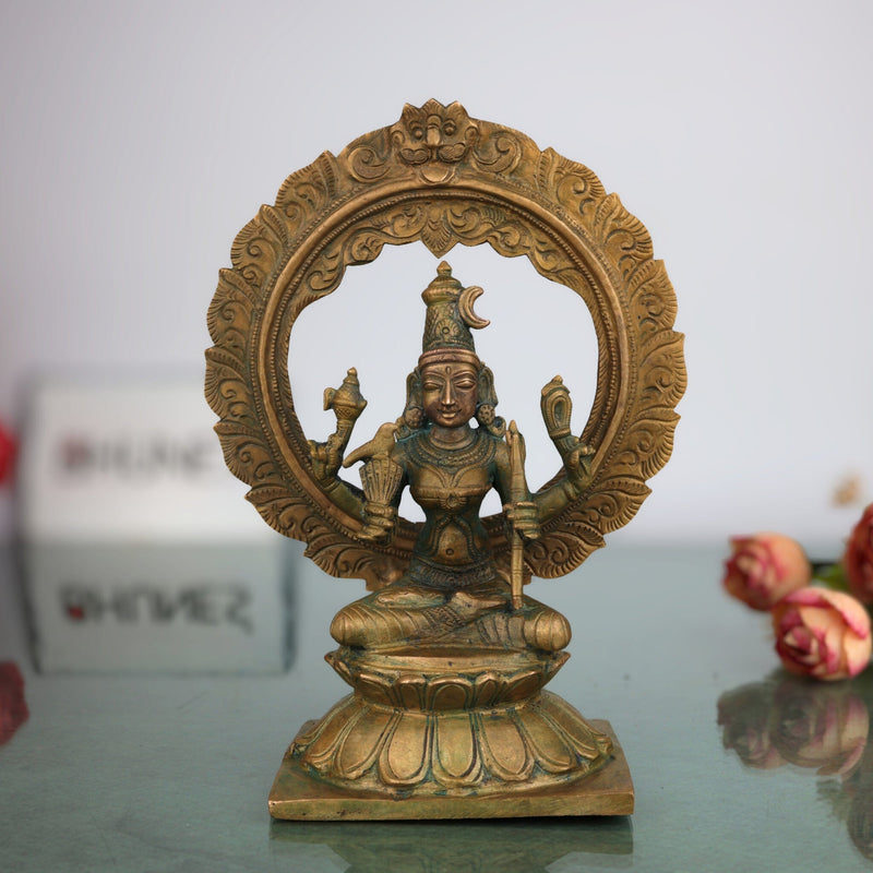 Bronze Kamakshi Idol | Panchaloha Kamakshi Statue | Handcrafted Chola Art Murti | Sri Kamakshi Devi, Kameshwari, Kanchi Kamakshi for Pooja & Home Temple, Brown, 8 Inch, 1 Piece