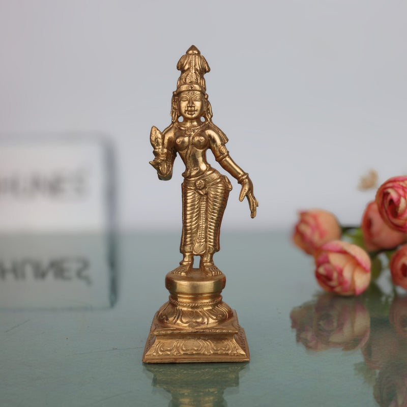 Bronze Bhu Devi Idol | Panchaloha Bhudevi Prithvi Mata Statue | Handcrafted Chola Art Bhumi Devi Vasundhara Sculpture for Puja & Home Decor, Brown, 5.5 Inch, 1 Piece