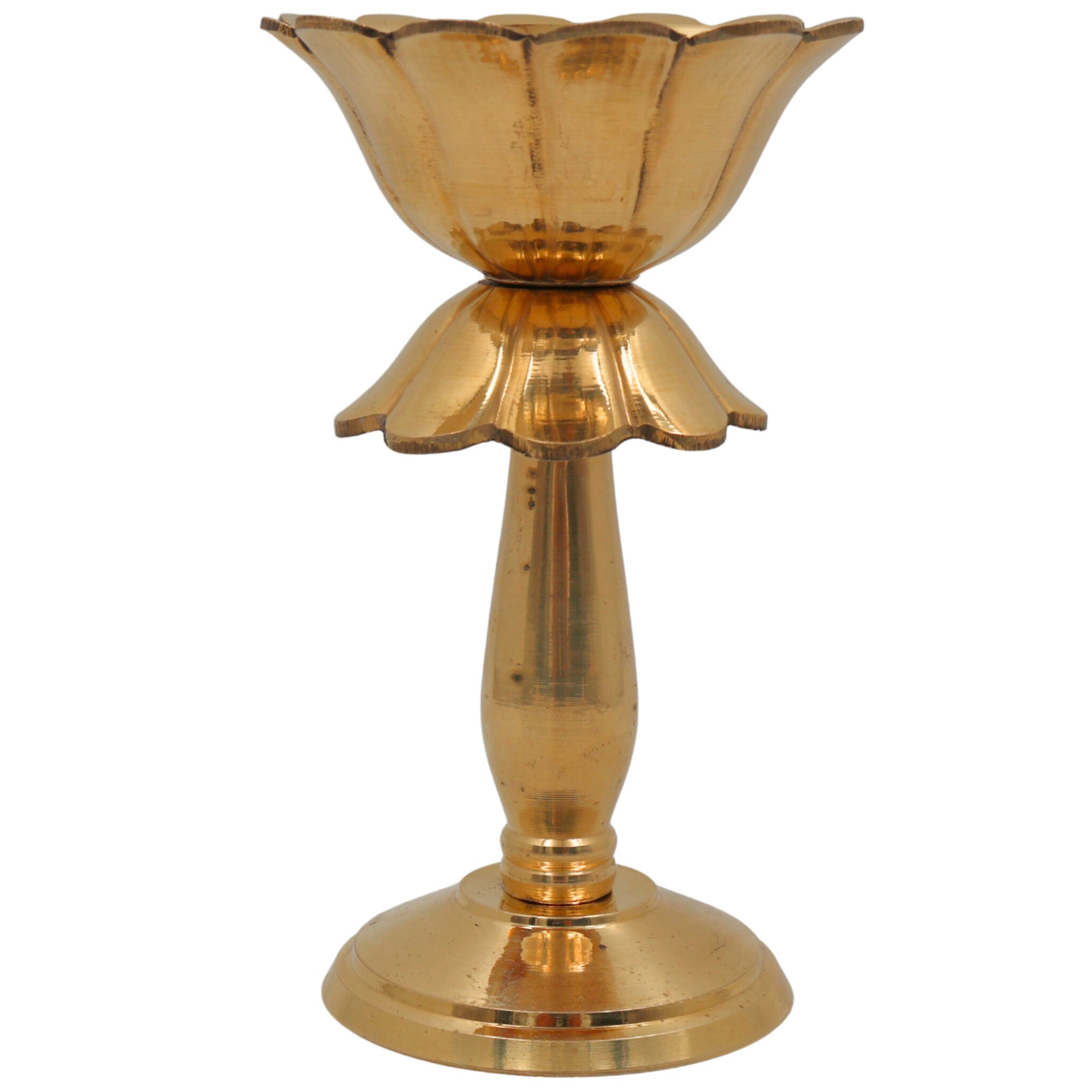 Brass Lotus Diya, Handcrafted Oil Lamp for Puja, Festival, Temple, Home Decor, Small Brass Pooja Lamp for Diwali and Spiritual Rituals, Gold, 6 Inch, 1 Piece
