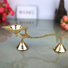 Brass Arthi Diya, Puja Deepak, Handcrafted Oil Lamp, Hindu Festival Diya, Traditional Pooja Lamp for Home Temple, Diwali & Religious Rituals, Gold, 2.5 Inch, 1 Piece