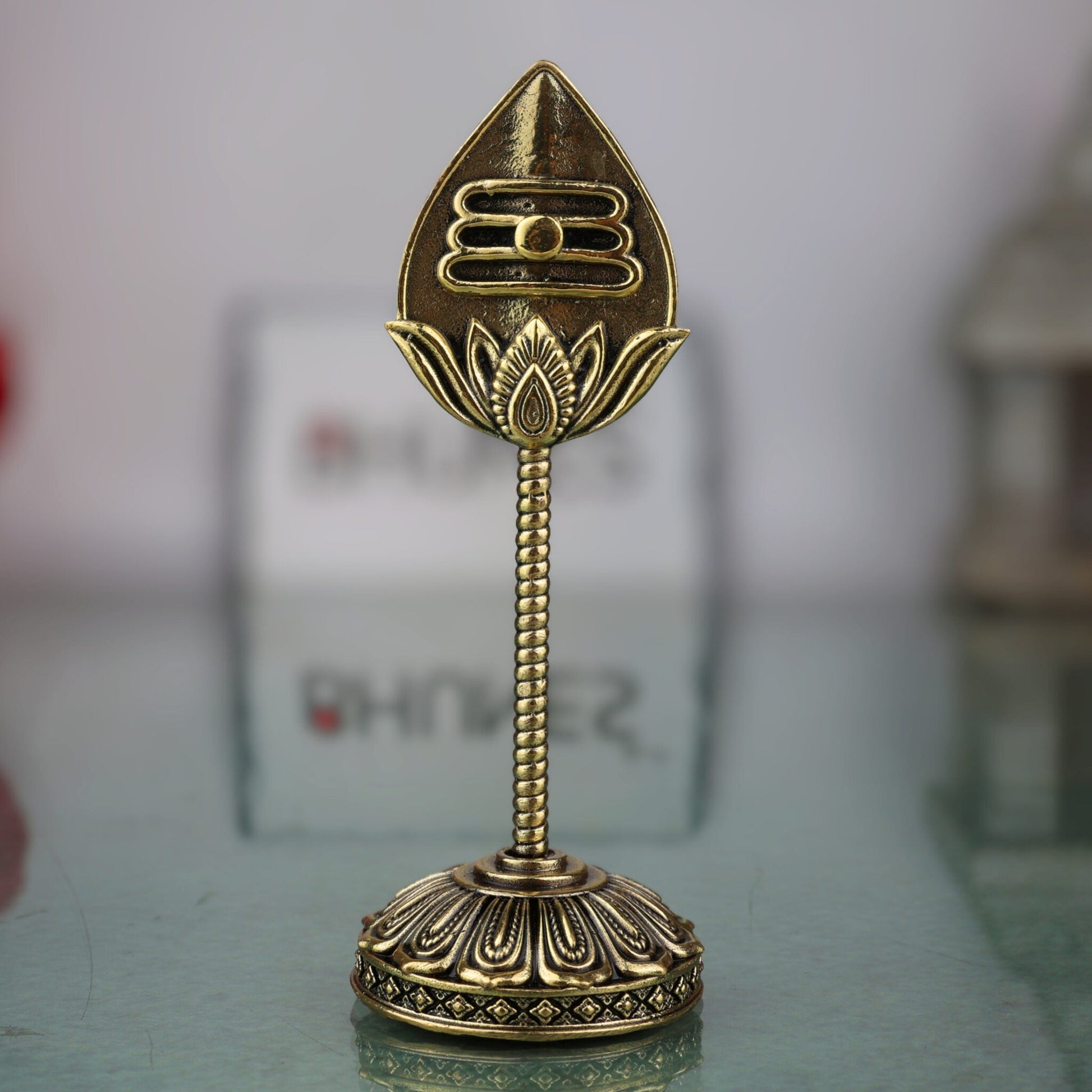 Brass Murugan Vel Idol – Handcrafted Lord Murugan, Vetrivel, Vadivel, Palanivel for Pooja, Temple, Home Decor & Spiritual Blessings, Gold, 6 Inch, 1 Piece