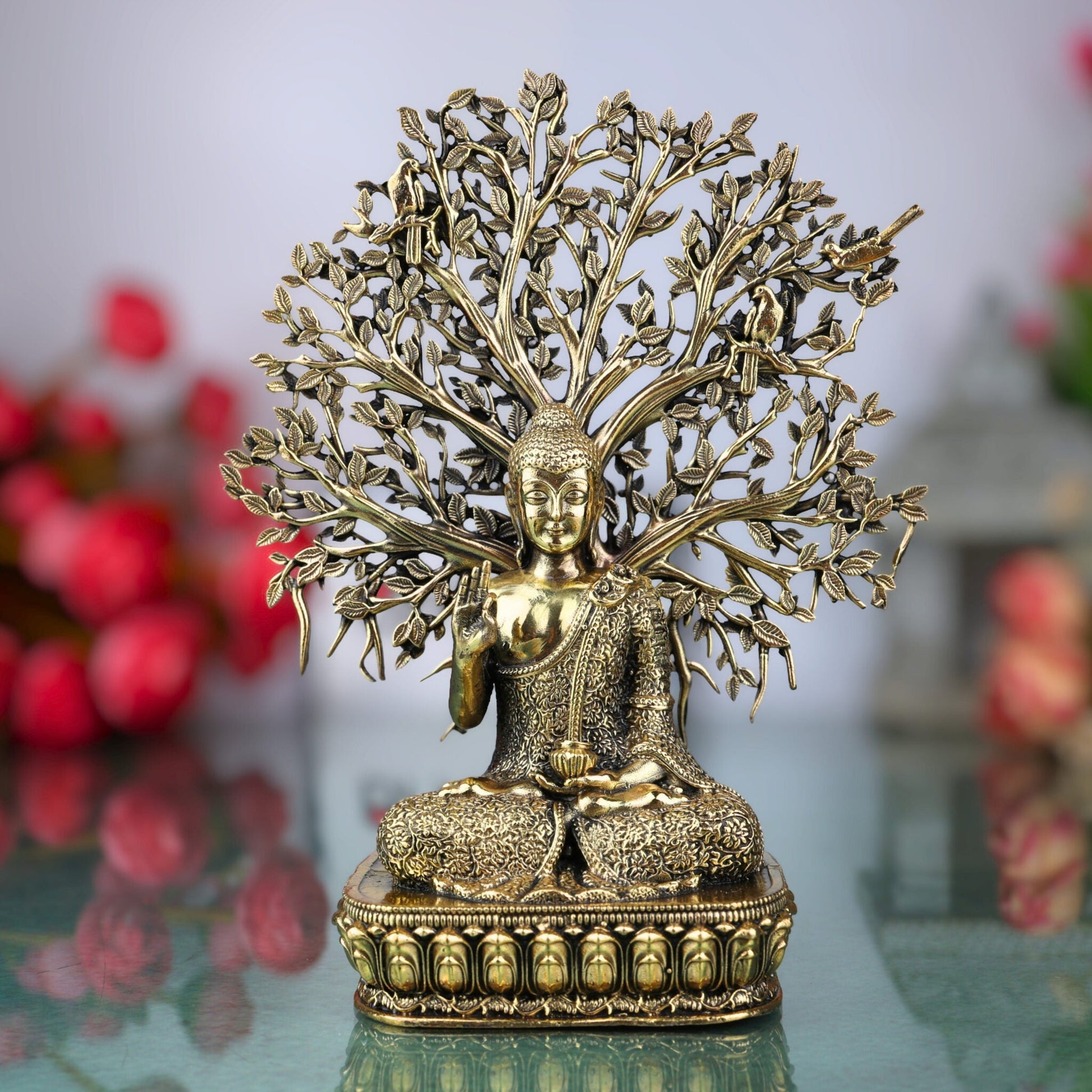 Brass Buddha Idol, Gautam Buddha Statue, Shakyamuni Murti, Siddhartha Gautama Vigraha, Meditating & Sitting Buddha Sculpture for Pooja & Home Decor, Gold, 6.5 Inch, 1 Piece