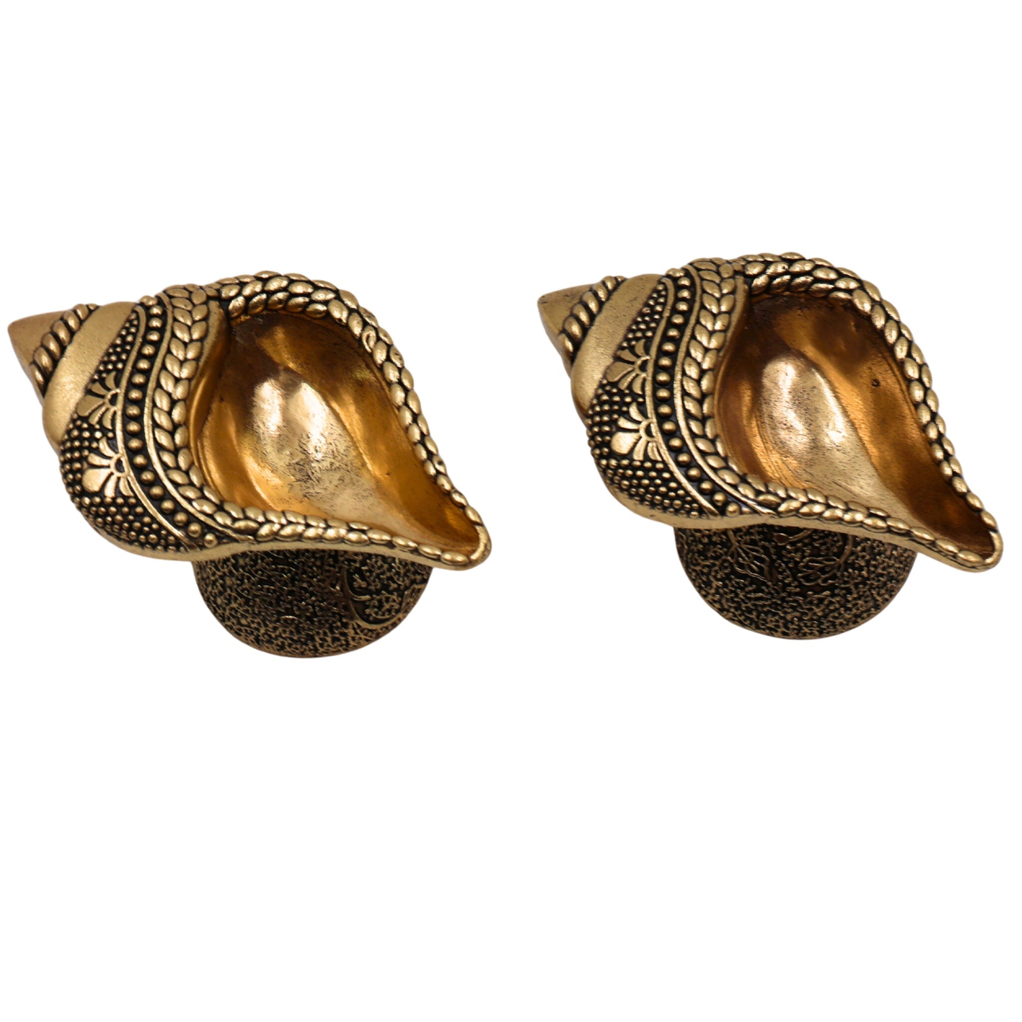 Brass Shankh Diya, Conch Lamp | Handcrafted Shank Diya for Puja, Aarti, Home Decor, Temple, Meditation, Spiritual Blessings, Traditional Brass Shankh Deepam, Gift & Festival Decor, Gold, 1.5 Inch, 2 Piece