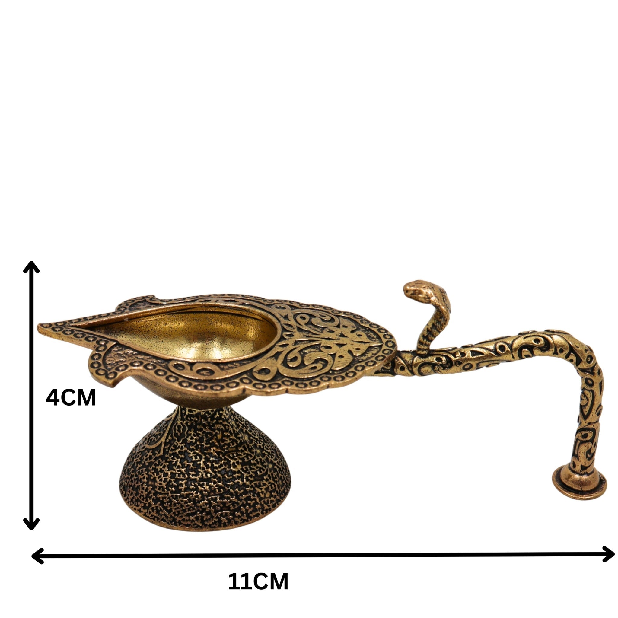 Brass Aarti Diya for Pooja, Handmade Peetal Oil Lamp, Traditional Deepak, Decorative Festival Diya for Diwali, Navratri, Temple, Home, and Spiritual Ceremonies, Gold, 1.5 Inch, 1 Piece