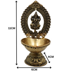 Brass Lakshmi Lamp Mahalakshmi Deepam | Handcrafted Lakshmi Vilakku Deepak Diya | Pital Kuthu Vilakku for Puja, Temple & Home Decor, Gold, 4.5 Inch, 1 Piece