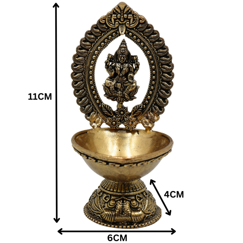 Brass Lakshmi Lamp Mahalakshmi Deepam | Handcrafted Lakshmi Vilakku Deepak Diya | Pital Kuthu Vilakku for Puja, Temple & Home Decor, Gold, 4.5 Inch, 1 Piece