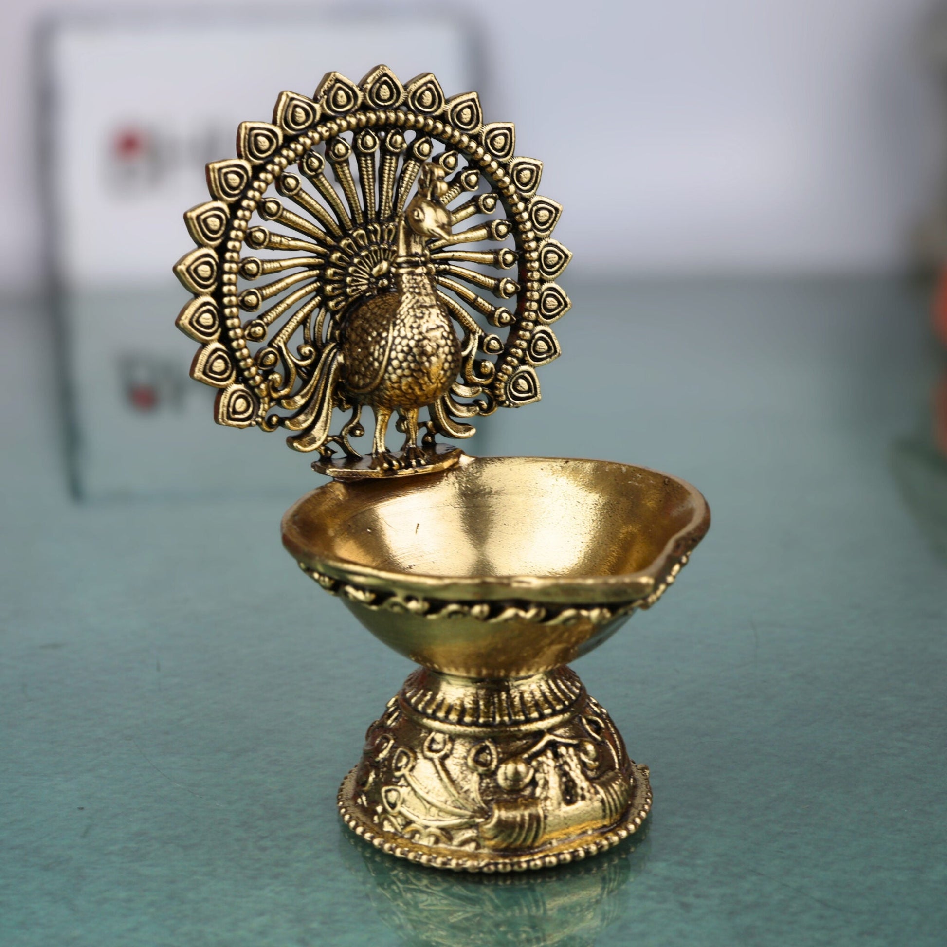 Brass Peacock Diya – Mayura Deepam, Mor Pankh Lamp, Temple Oil Lamp, Handcrafted Mor Deepak, Festival & Pooja Decorative Vilakku, Traditional Peacock Brass Lamp, Home Decor & Spiritual Gift, Gold, 4 Inch, 1 Piece