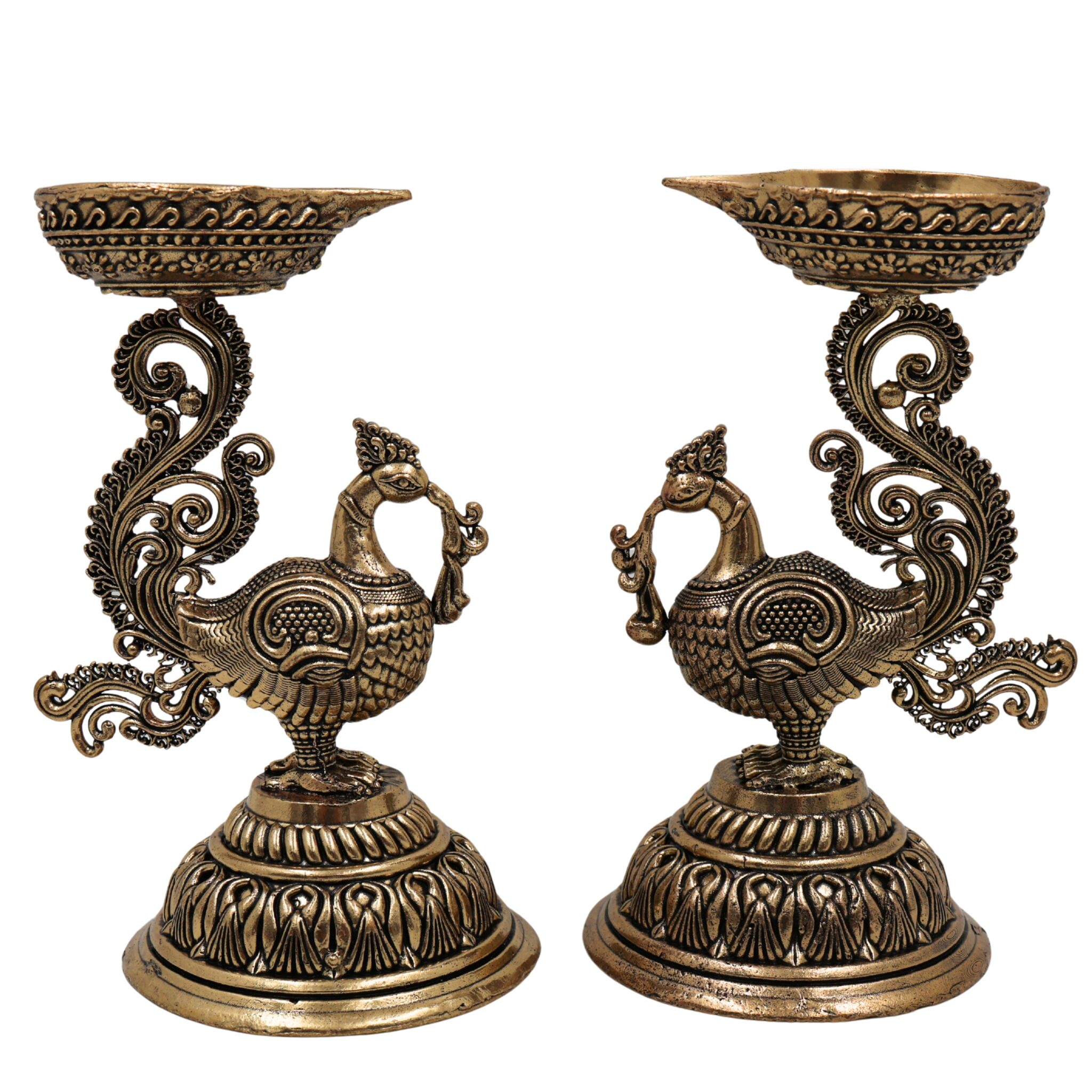 Brass Peacock Diya | Mayura Deepam, Mor Pankh Diya, Mayil Vilakku | Handcrafted Temple Oil Lamp for Puja, Festival, Wedding Decor, Gold, 4.5 Inch, 2 Piece