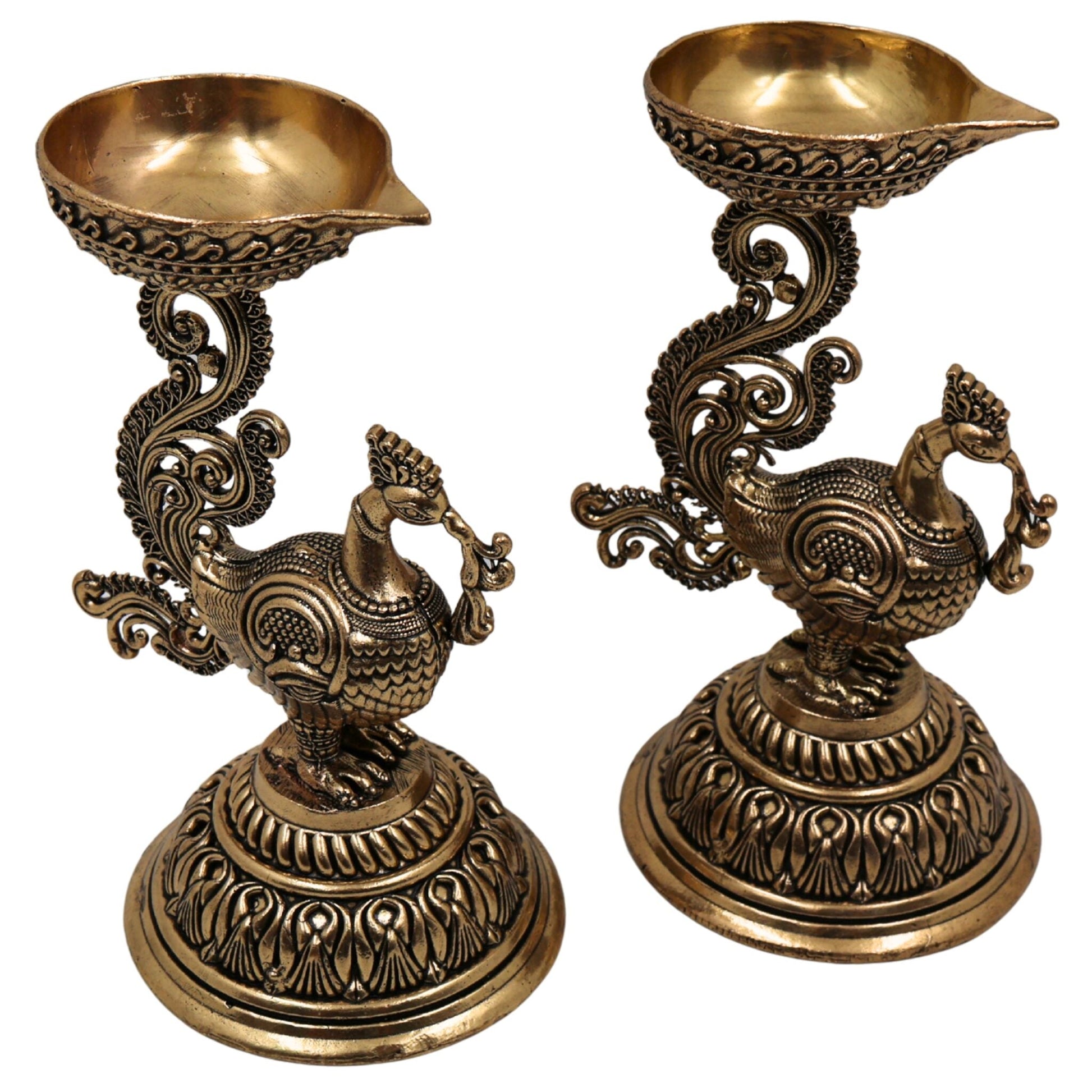 Brass Peacock Diya | Mayura Deepam, Mor Pankh Diya, Mayil Vilakku | Handcrafted Temple Oil Lamp for Puja, Festival, Wedding Decor, Gold, 4.5 Inch, 2 Piece