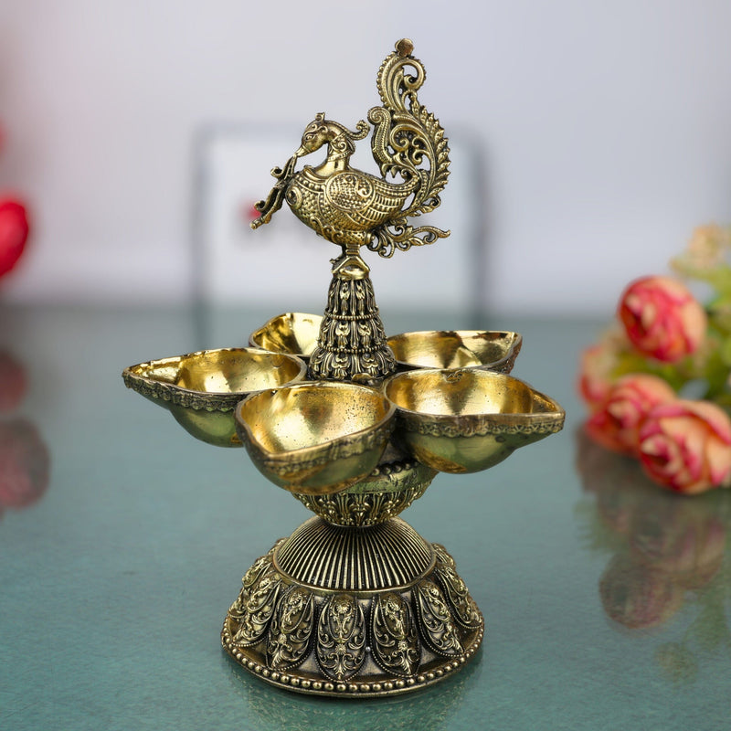 Brass Peacock Diya – Handcrafted Mayura Deepam, Mor Pankh Oil Lamp, Traditional Peacock Vilakku, Festival & Pooja Brass Lamp, Temple Deepak, Decorative Antique Peacock Deepam, Gold, 6.5 Inch, 1 Piece