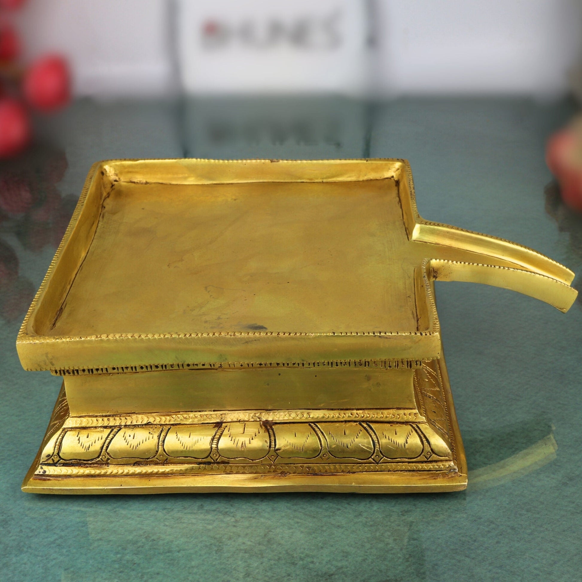 Brass Abhisheka Patra / Somsutra, Handcrafted Pooja Kalash, Devotional Snana Patra, Temple Ritual Vessel, Peetal / Pittal Hindu Pooja, Gold, 3 Inch, 1 Piece
