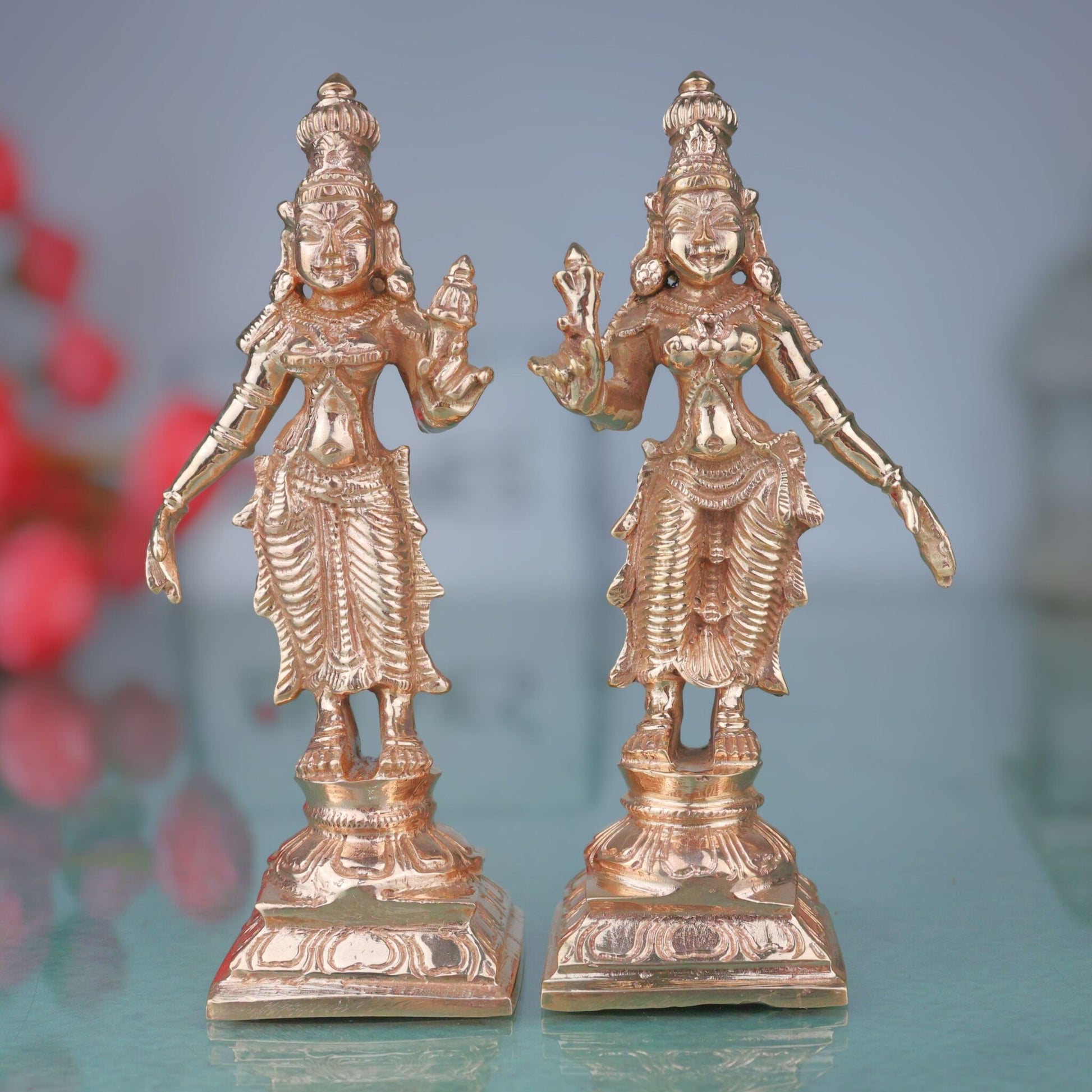 Bronze Sri Devi & Bhu Devi Idol Set | Handcrafted Goddess Murti for Pooja, Temple & Home Decor, Brown, 4.5 Inch, 2 Piece