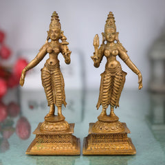 Bronze Sri Devi & Bhu Devi Idol | Handcrafted Lakshmi and Bhudevi Goddess Murti, Lakshmi & Earth Goddess Statue for Pooja, Temple & Home Decor, Brown, 4.5 Inch, 2 Piece