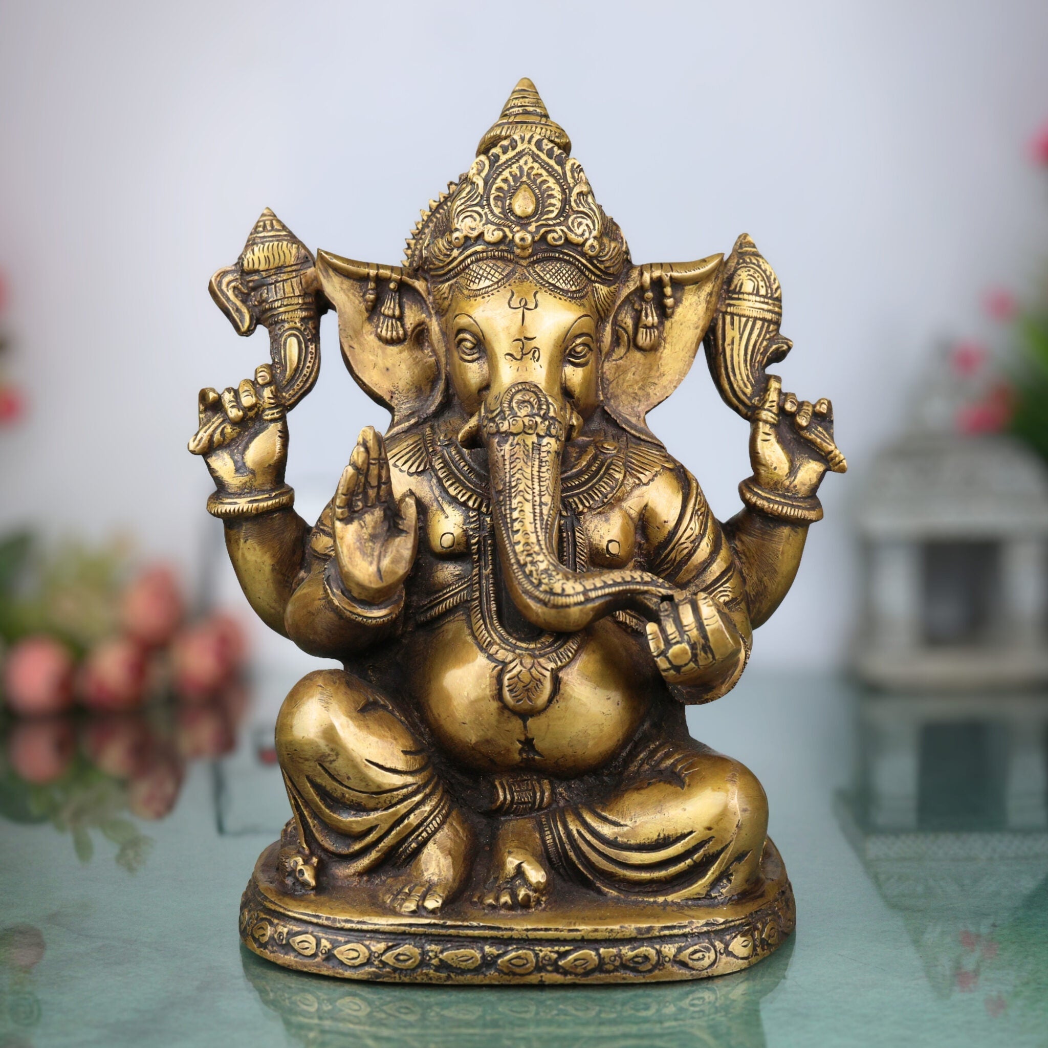 Brass Handcrafted Ganesha Idol, Vinayaka Sculpture, Lord Ganapati Statue for Pooja, Home Decor & Gifts, Gold, 9 Inch, 1 Piece