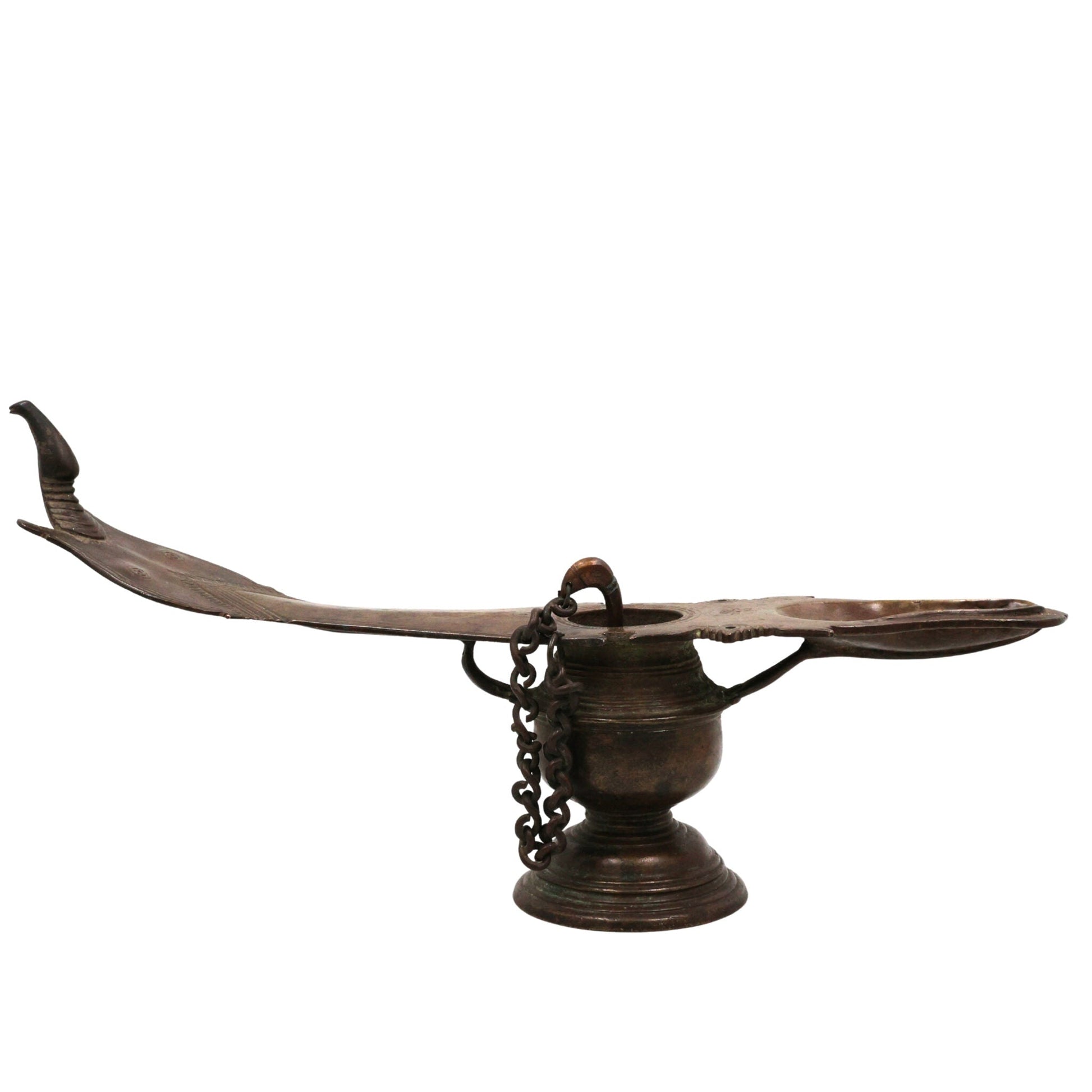 Brass Antique Kerala Lamp | Handcrafted Nilavilakku Deepam for Pooja, Temple & Home Décor, Gold, 7 Inch, 1 Piece