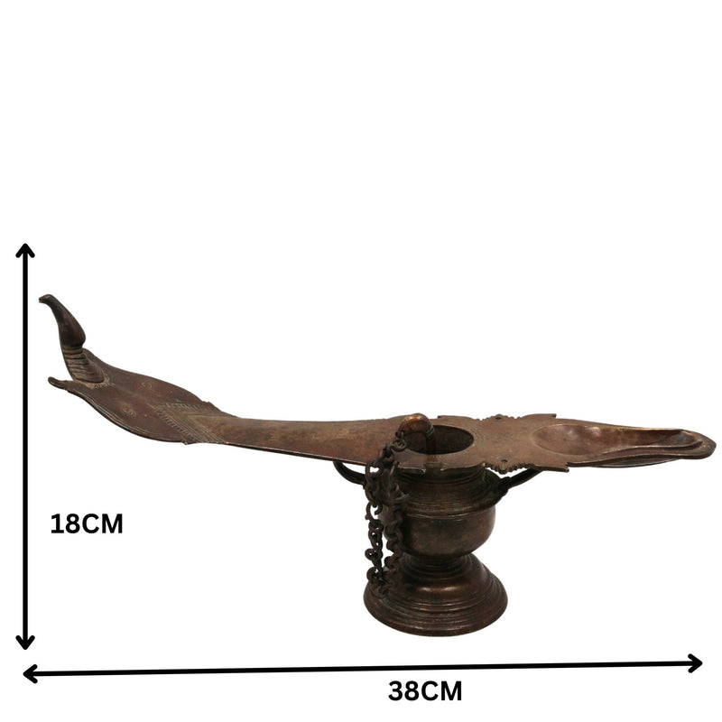 Brass Antique Kerala Lamp | Handcrafted Nilavilakku Deepam for Pooja, Temple & Home Décor, Gold, 7 Inch, 1 Piece