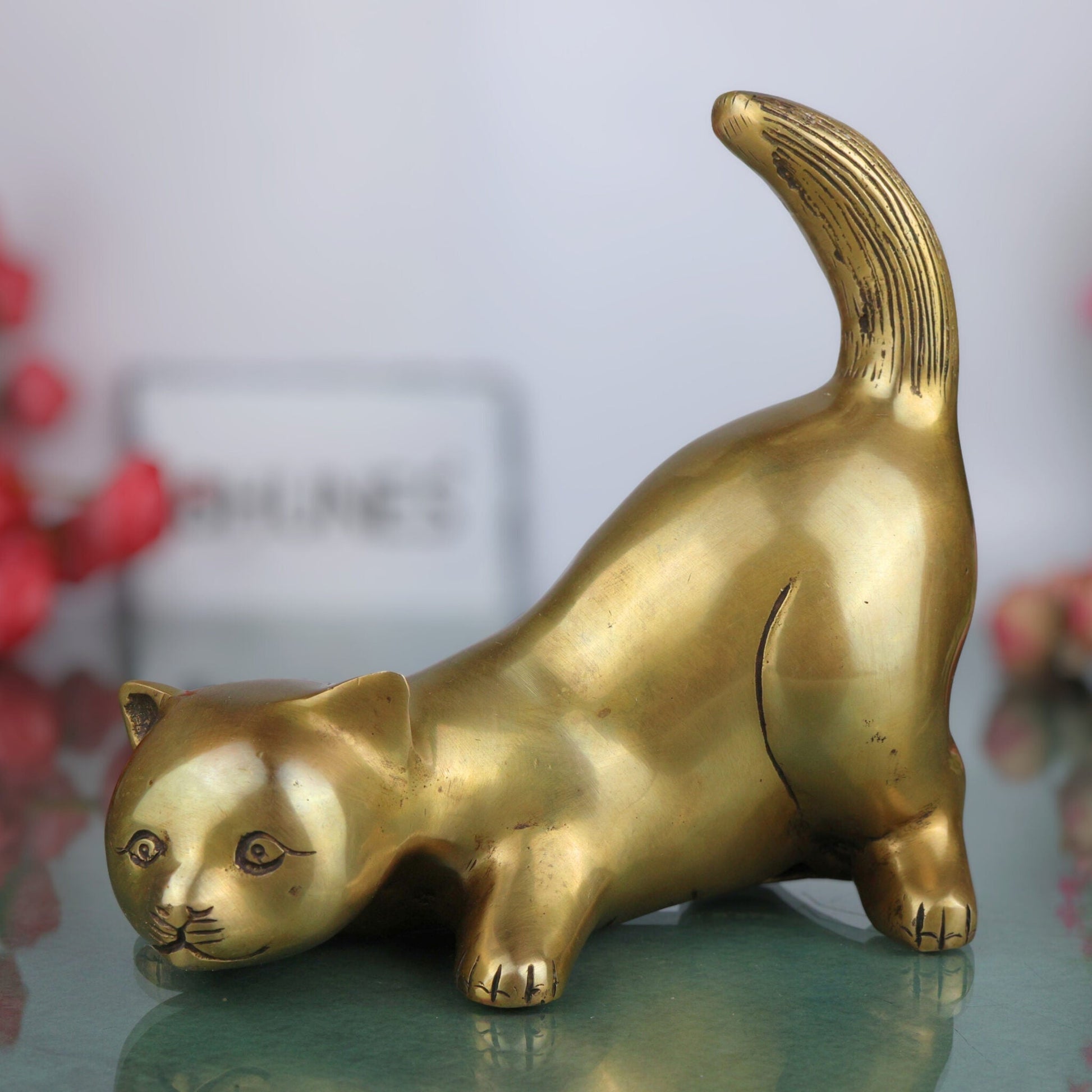 Brass Handcrafted Cat Idol, Peetal Billi Statue, Pital Poonai Figurine, Marjari Murti, Pittal Bekku, Gold, 7 Inch, 1 Piece