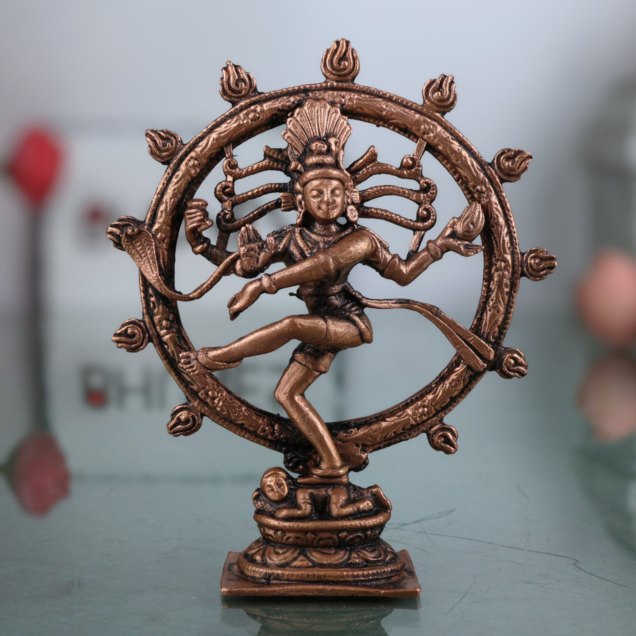 Copper Nataraja Idol, Handcrafted Tamra Thillai Natarajar Murti, Chidambaram Tandava Shiva Statue, Dancing Lord Nateshwar Moorti for Pooja & Home Decor, Brown, 3 Inch, 1 Piece
