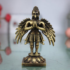 Brass Garuda Dev Idol, Handcrafted Vishnu Vahana Garudar Murti, Pakshiraja Vainateya Statue, Pital Garuda Bhagwan Vigraham for Puja & Home Decor, Gold, 3 Inch, 1 Piece