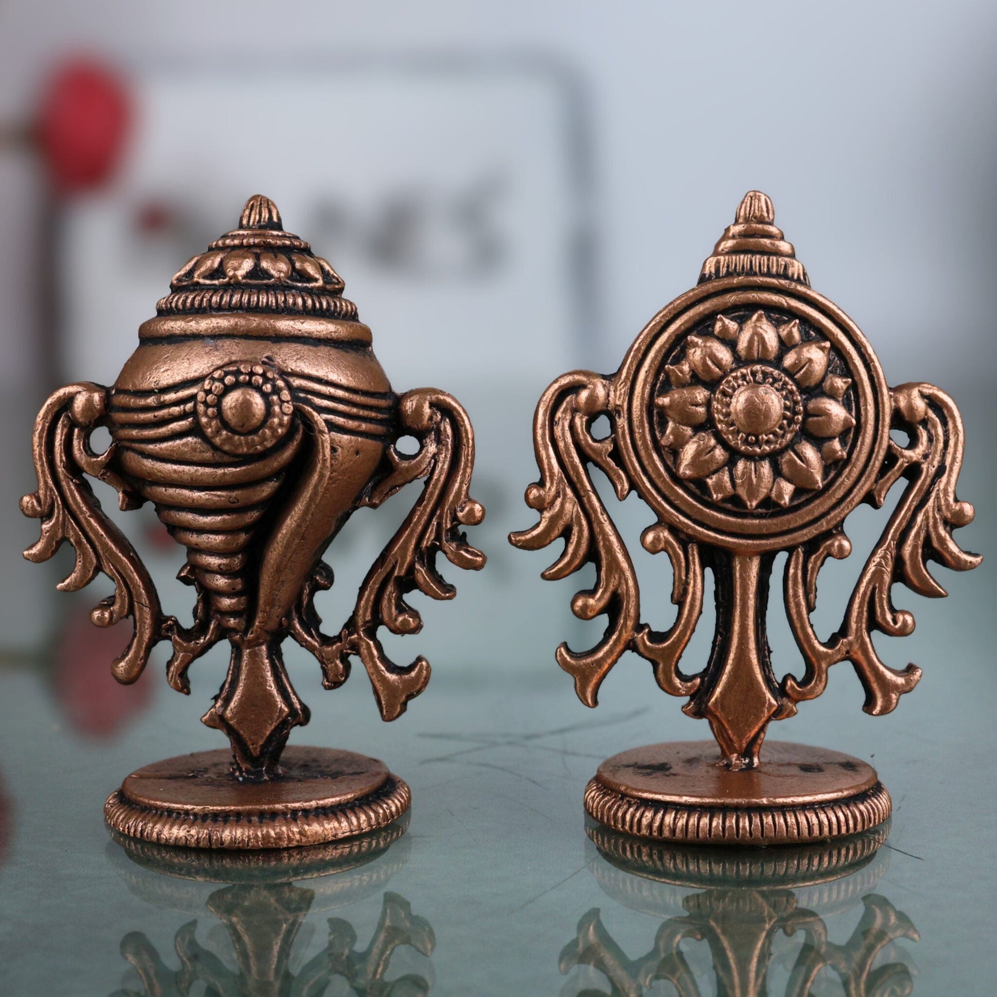 Copper Shankh Chakra Tamra Sudarshan Vishnu Symbol, Handcrafted Tamraloha Conch & Discus, Panchajanya Chakra Yantra for Pooja, Balaji, Tirupati, Narayana, Govinda, Perumal Temple Décor, Brown, 2 Inch, 1 Piece