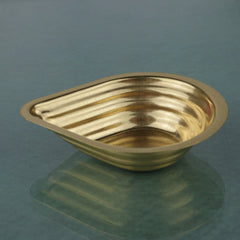 Handcrafted Brass Deepam Diya, Traditional Kuthu Vilakku Nilavilakku Samai, Pital Oil Lamp for Pooja Temple Decor, Gold, 1 Inch, 1 Piece